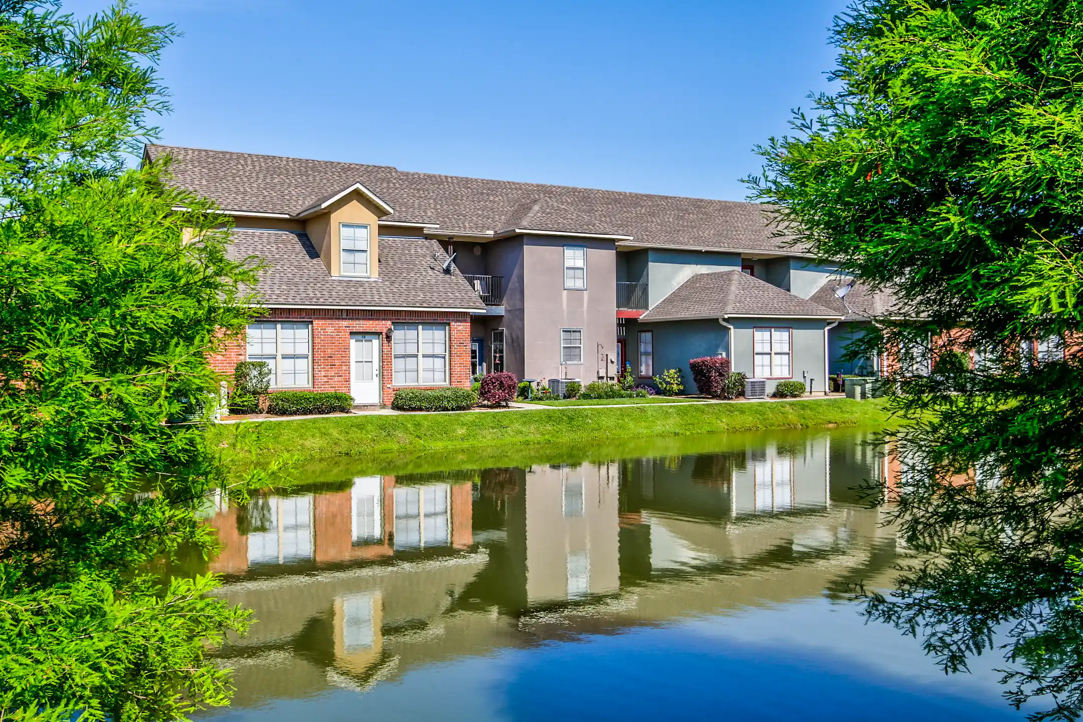 Juban Courts Apartments Denham Springs, LA 70726