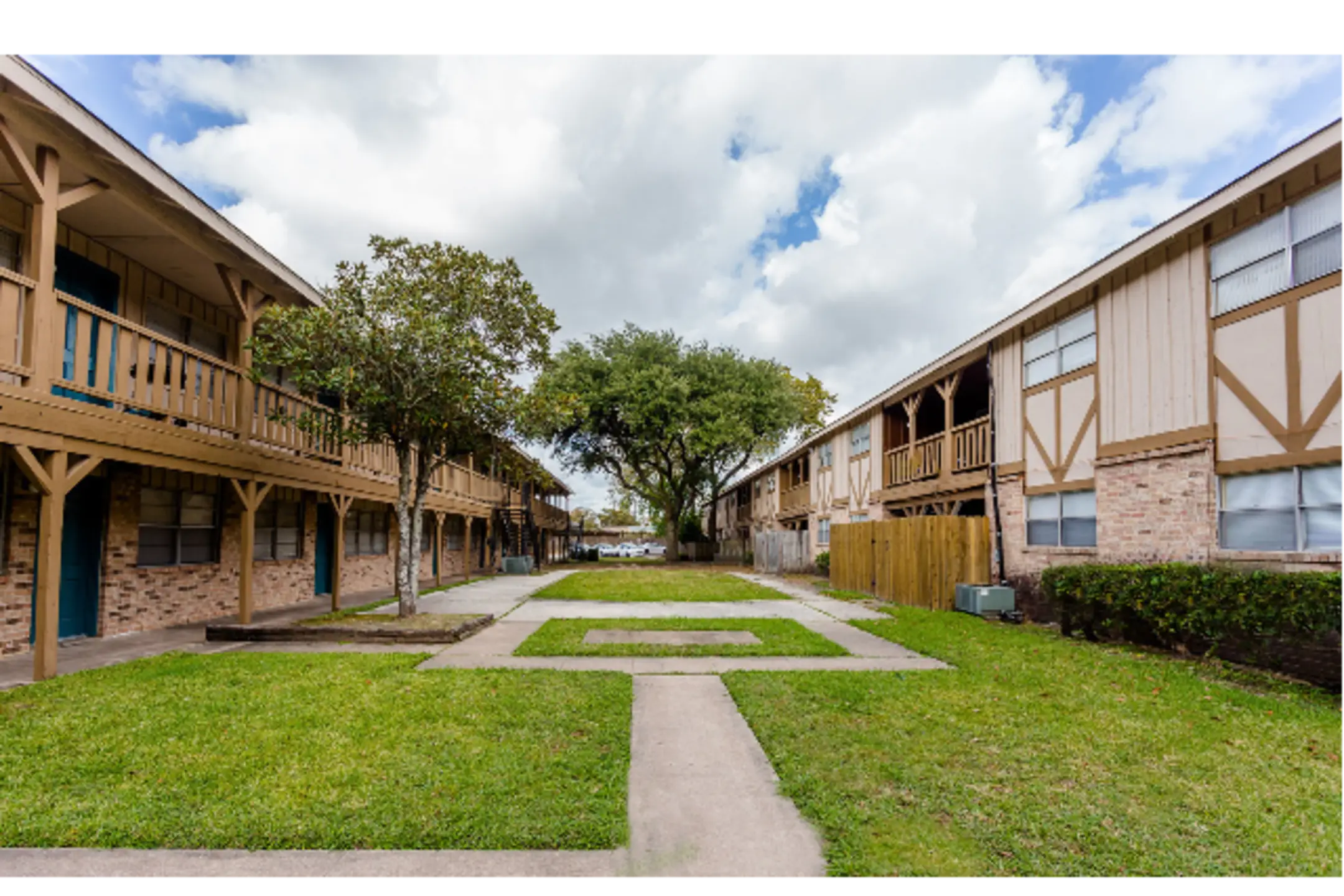 Sharpstown Garden 7575 St Houston, TX Apartments for Rent