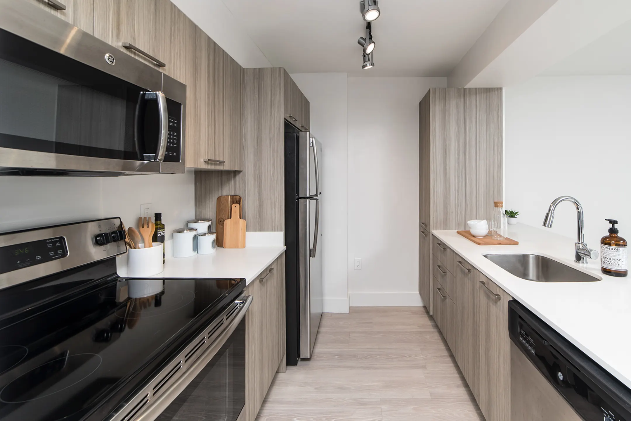 Bay Parc 1756 N Bayshore Dr Miami, FL Apartments for Rent Rent.