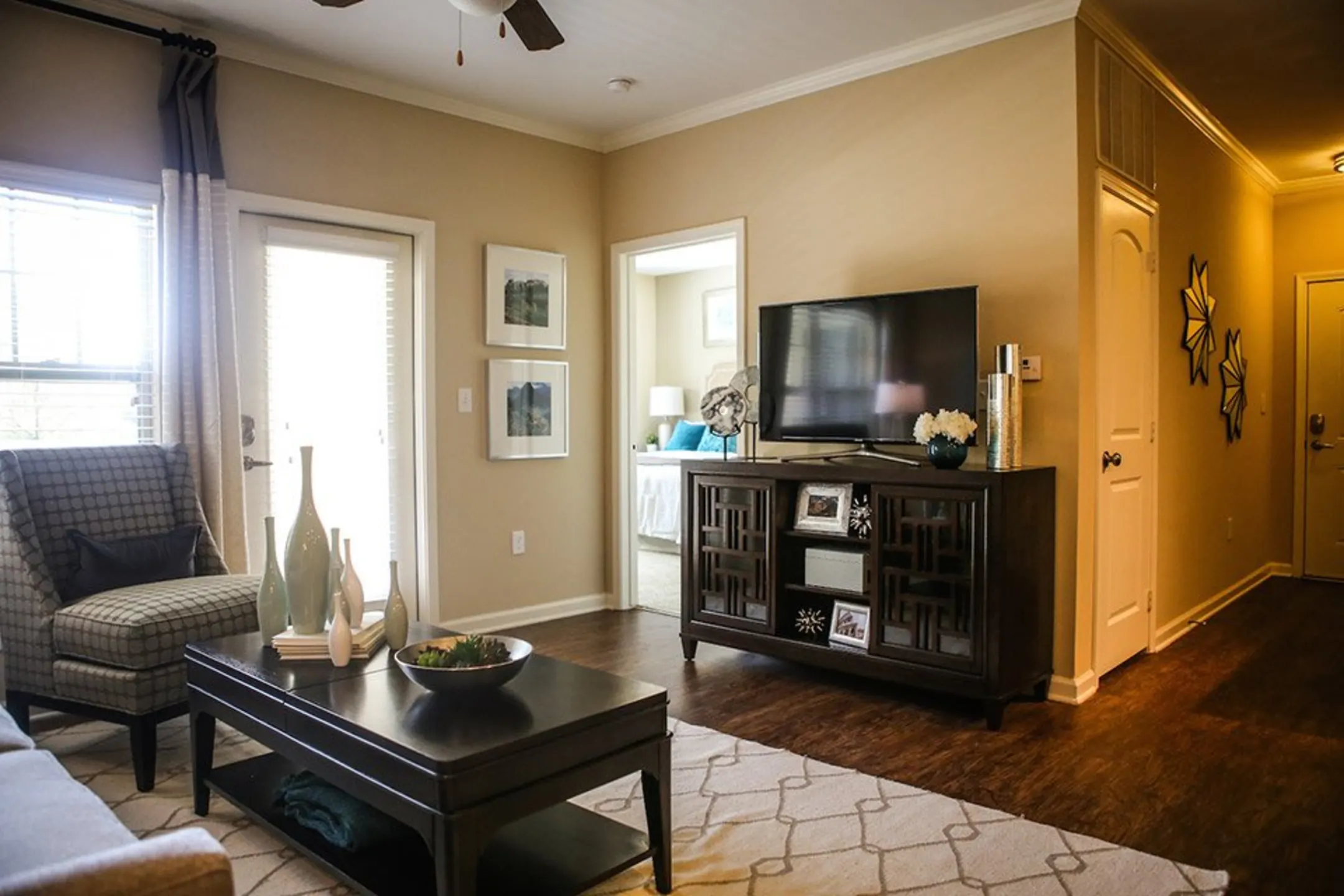 Living Room - The Reserve - Johnson City, TN