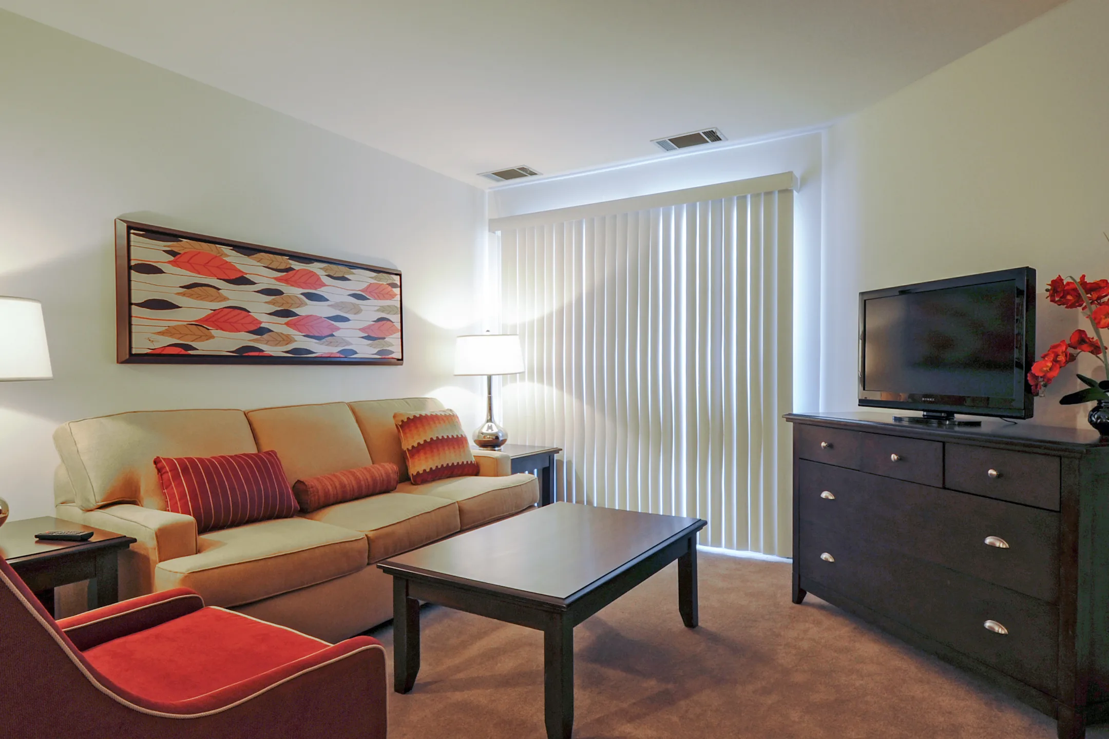 The Edgerton 4909 W Edgerton Ave Greenfield, WI Apartments for Rent