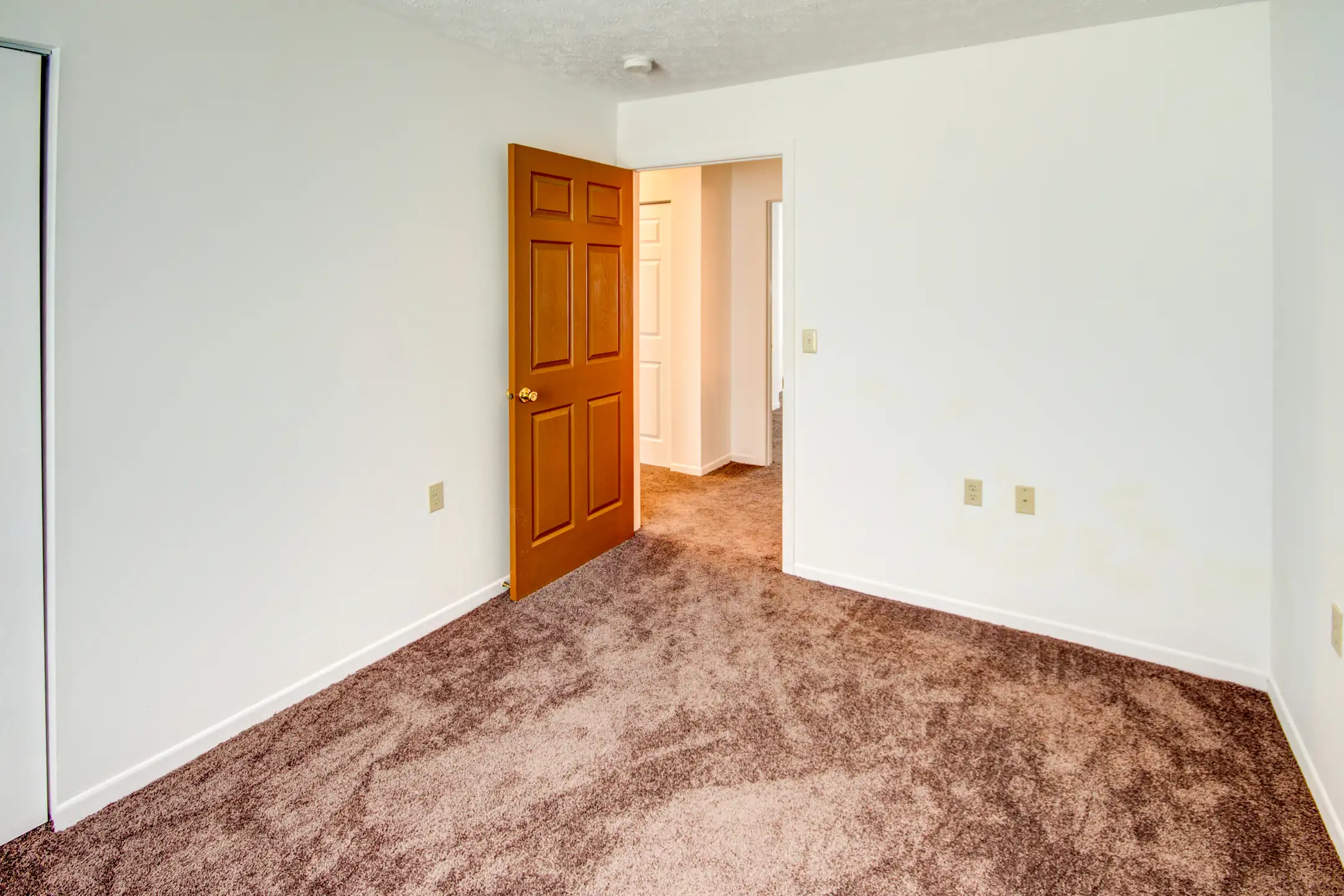 Bedroom - Eagle Ridge Townhomes & Apartments - Erlanger, KY