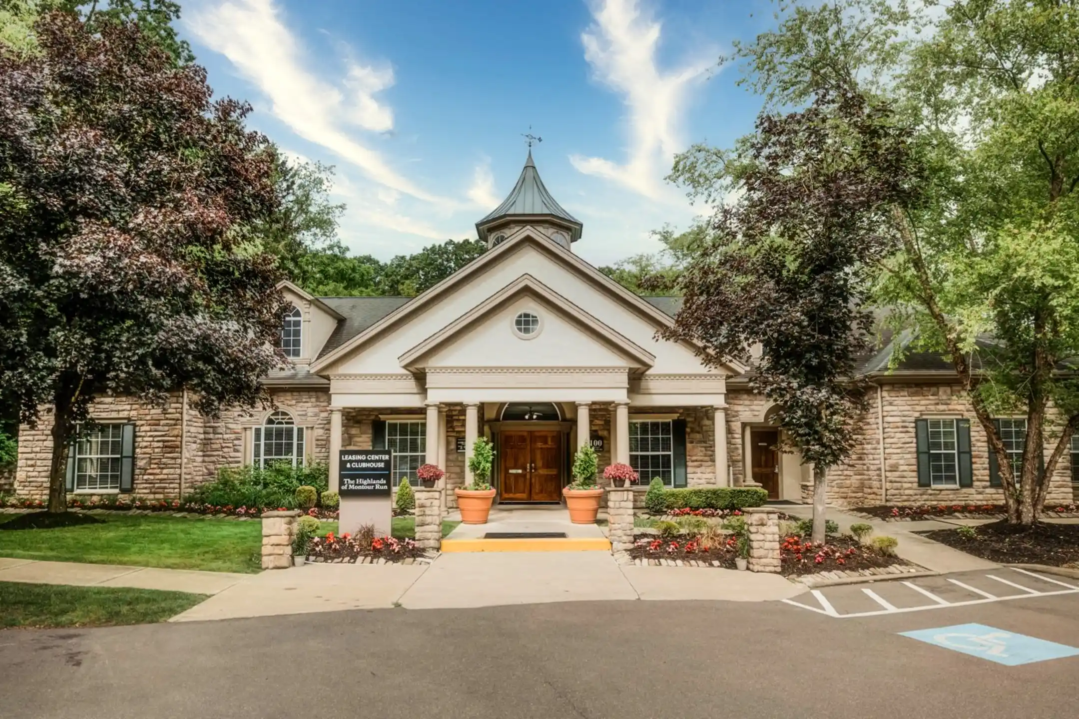 Highlands of Montour Run Apartments Coraopolis, PA 15108