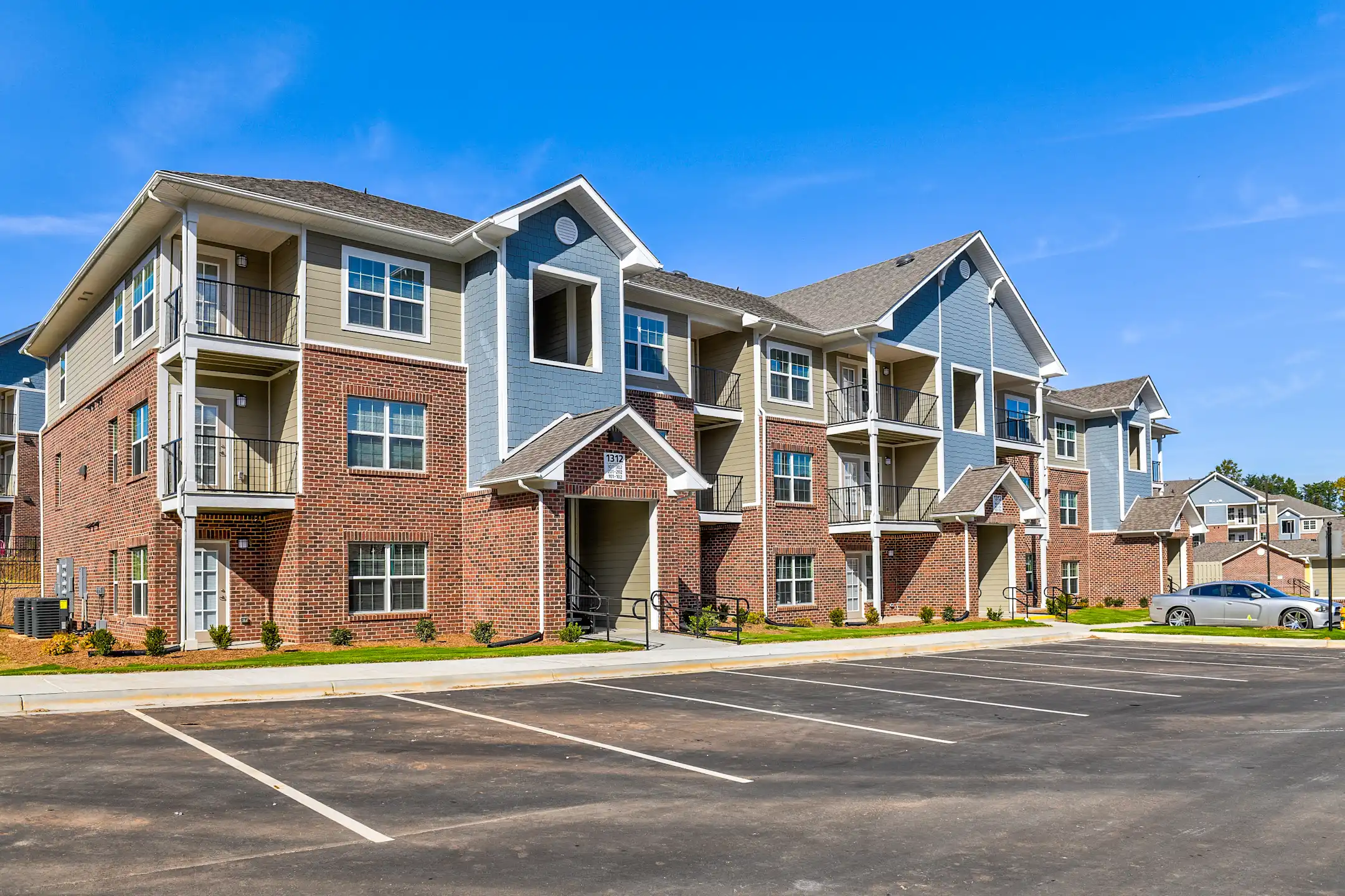 Building - Granite Pointe Apartment Homes - Charlotte, NC