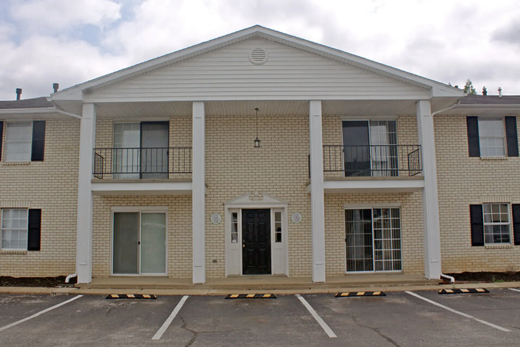 Addison Place Apartments of Evansville 1165 Shiloh Sq Evansville