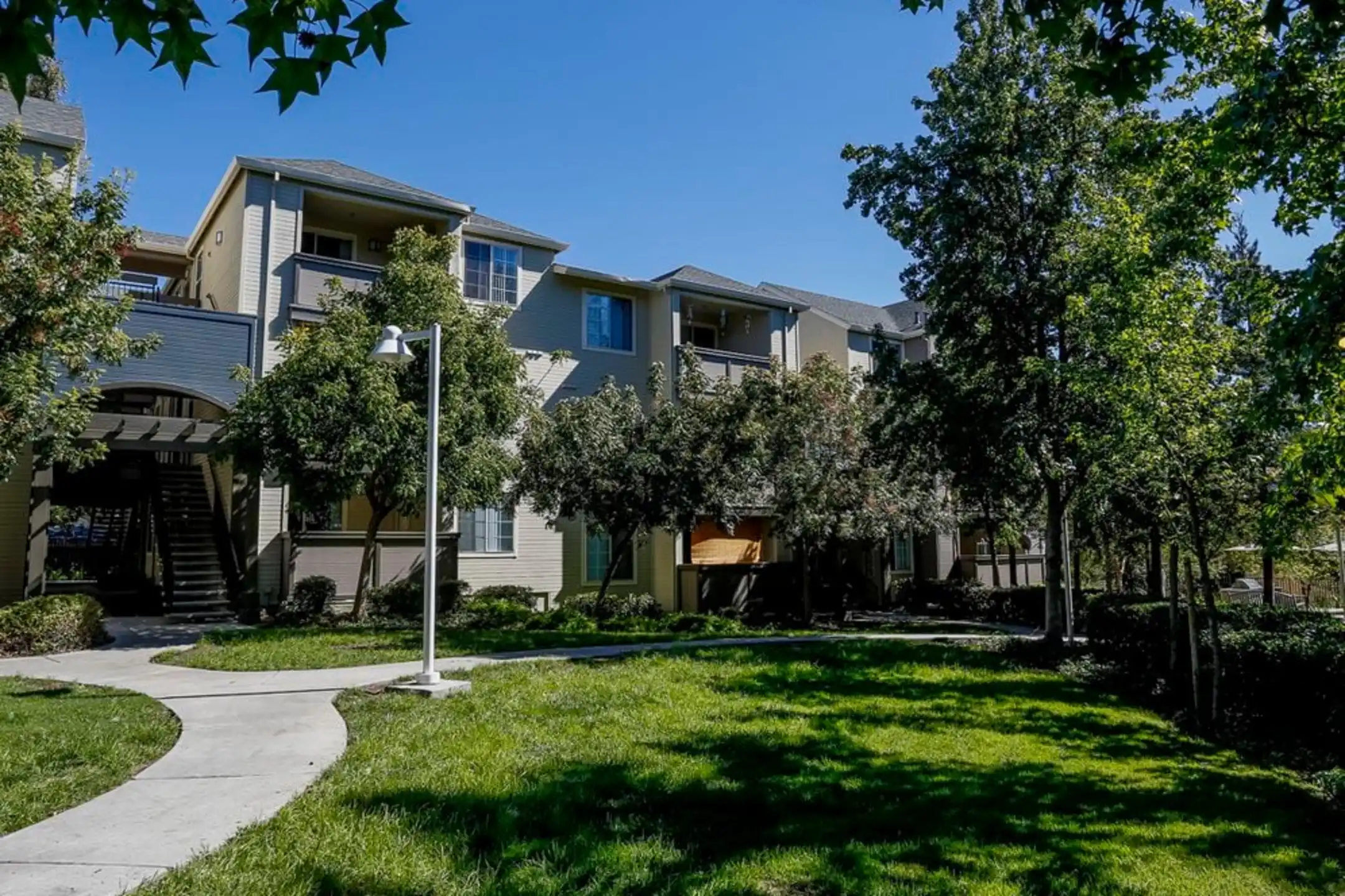 Avalon Campbell Apartments Campbell, CA 95008