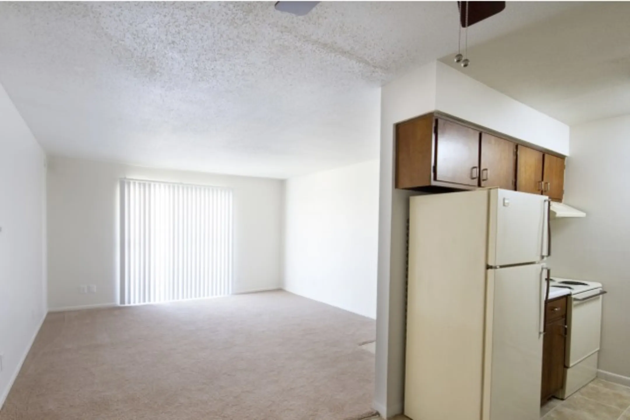 Rosewood Village Apartments 2072 E St Springfield, MO