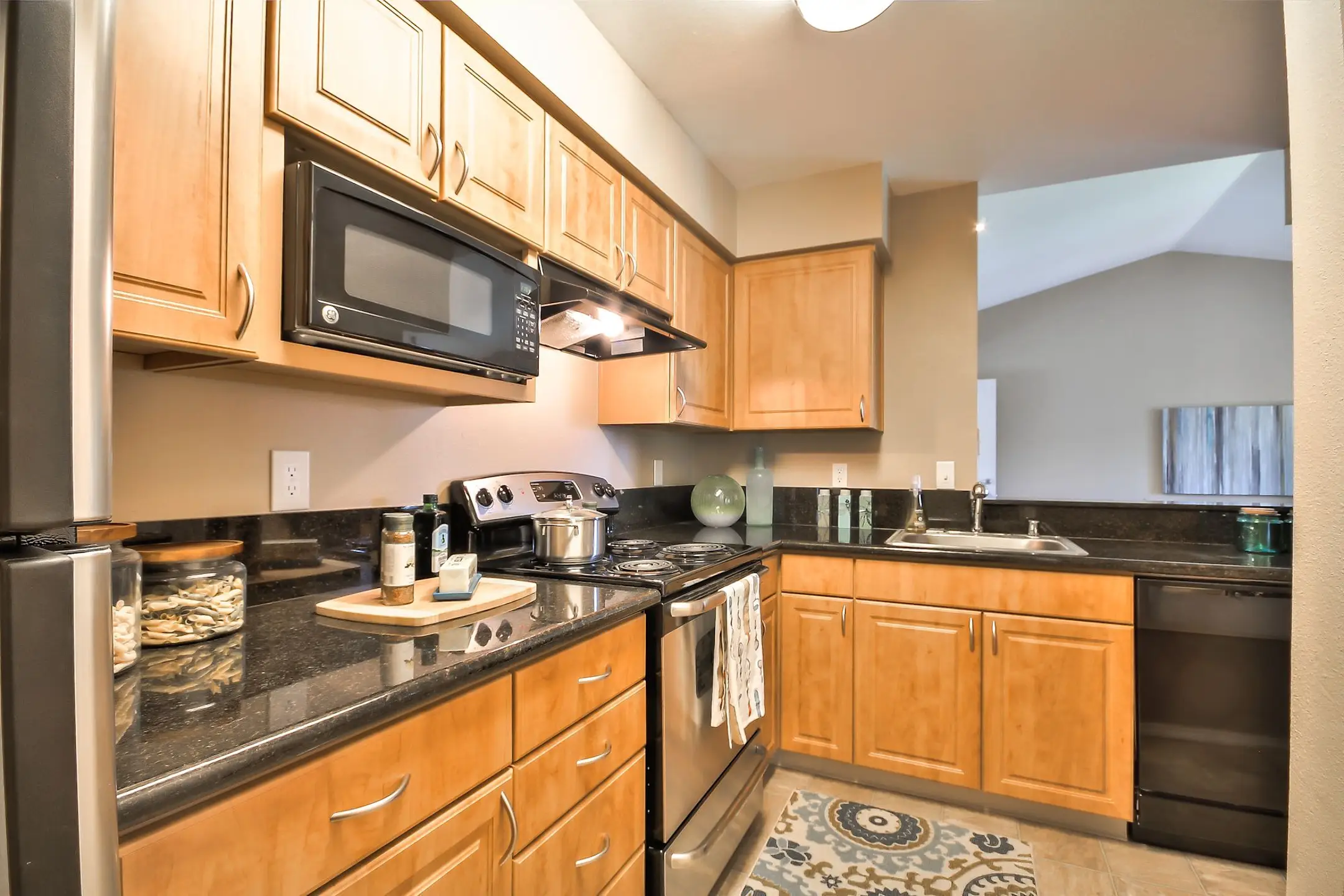 Rosemeade at Olympus Pointe Apartments Roseville, CA 95661