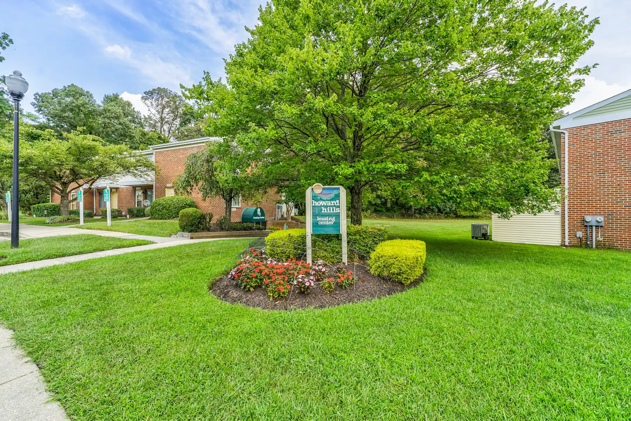 Howard Hills Townhomes 8800 Howard Hills Dr Savage, MD Apartments