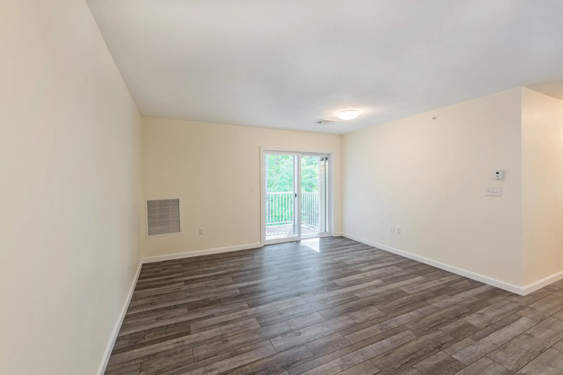 The Woodlands 3 evergreen dr Middleborough, MA Apartments for Rent