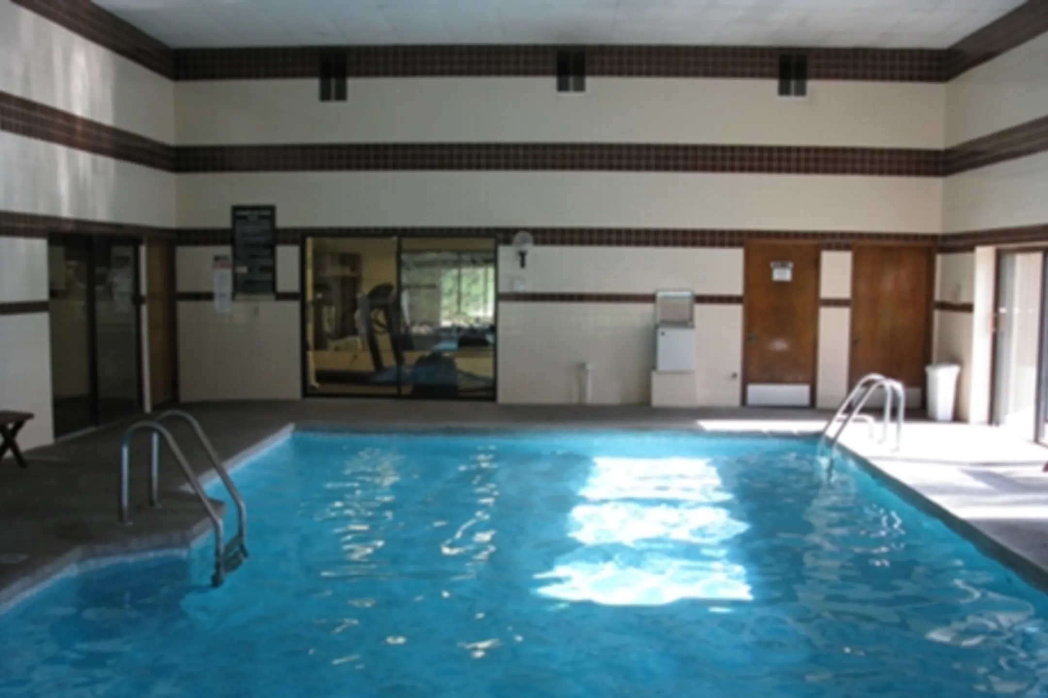 Regal Crest Village - 13275 W Burleigh Rd | Brookfield, WI Apartments ...