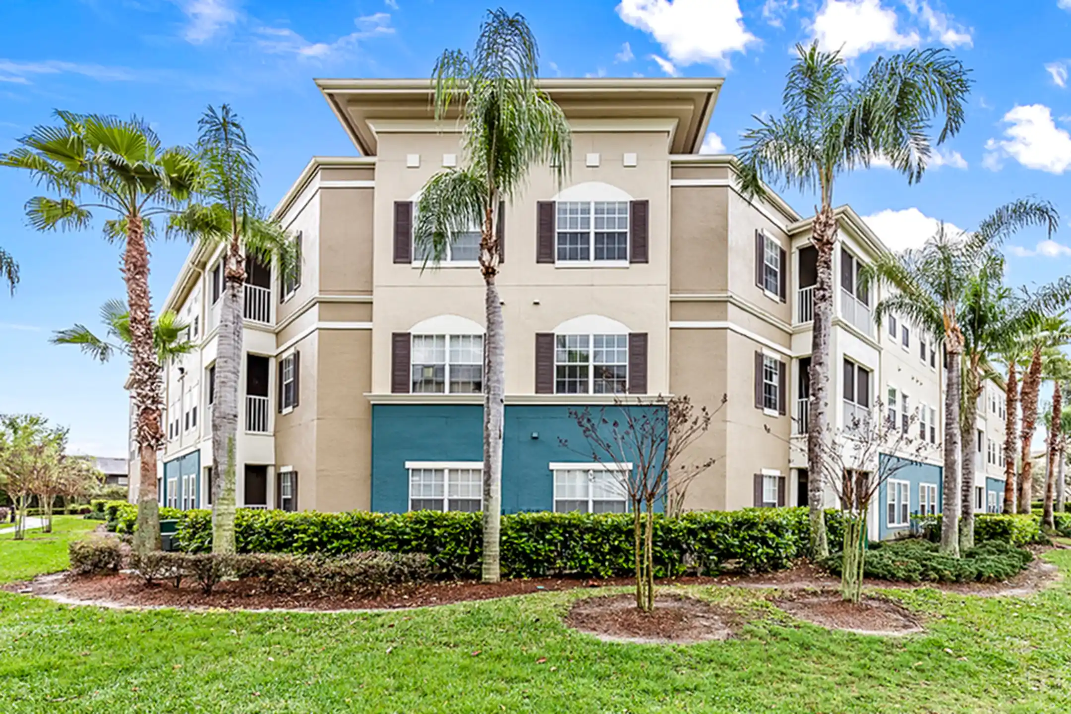 Building - Halston Park Central - Orlando, FL