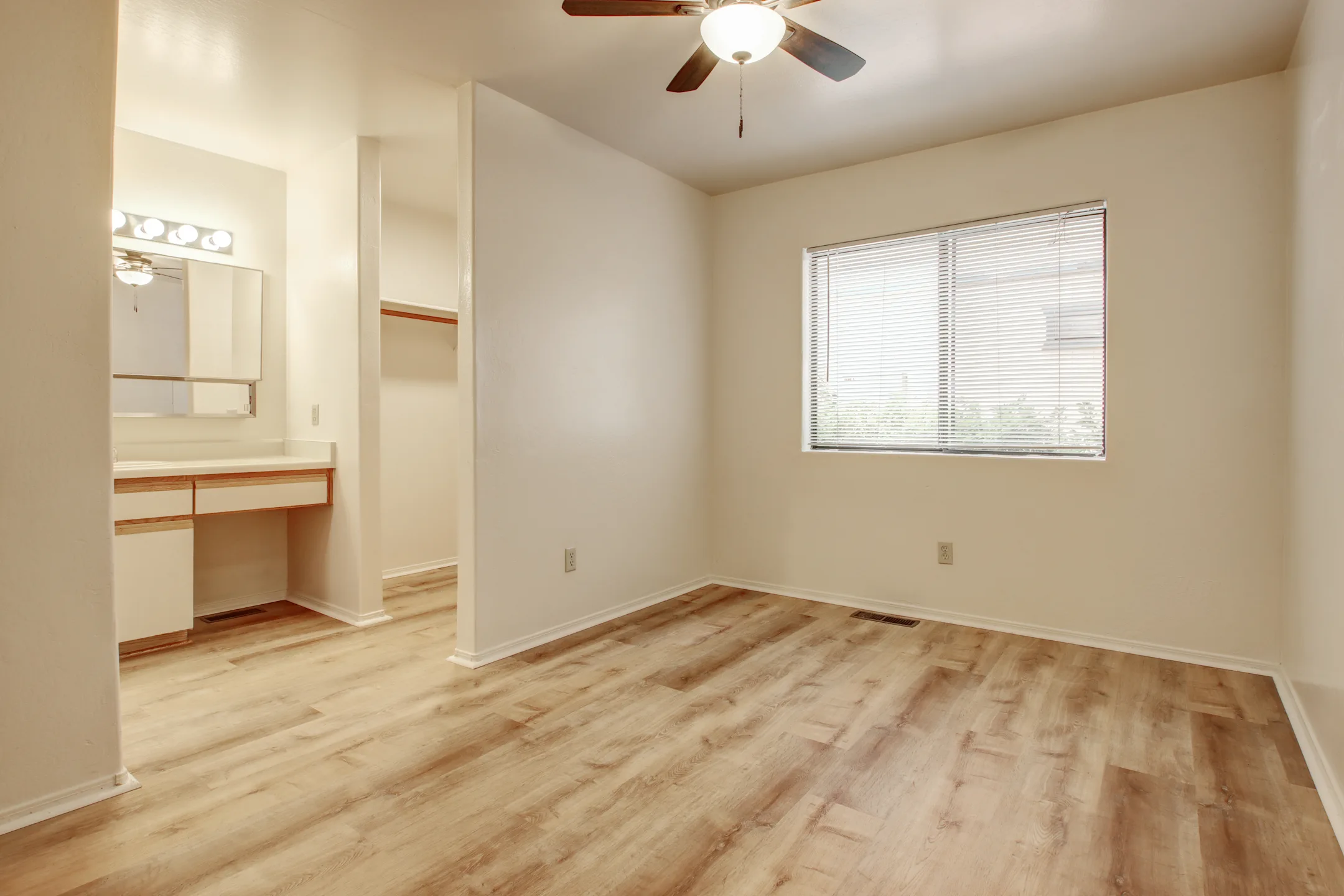 Bedroom - Wavertree Apartments - Flagstaff, AZ