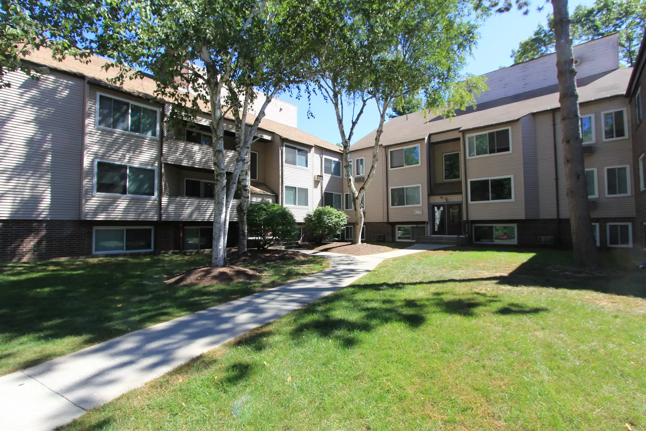 Redwood Hills Apartments Apartments Worcester, MA 01604