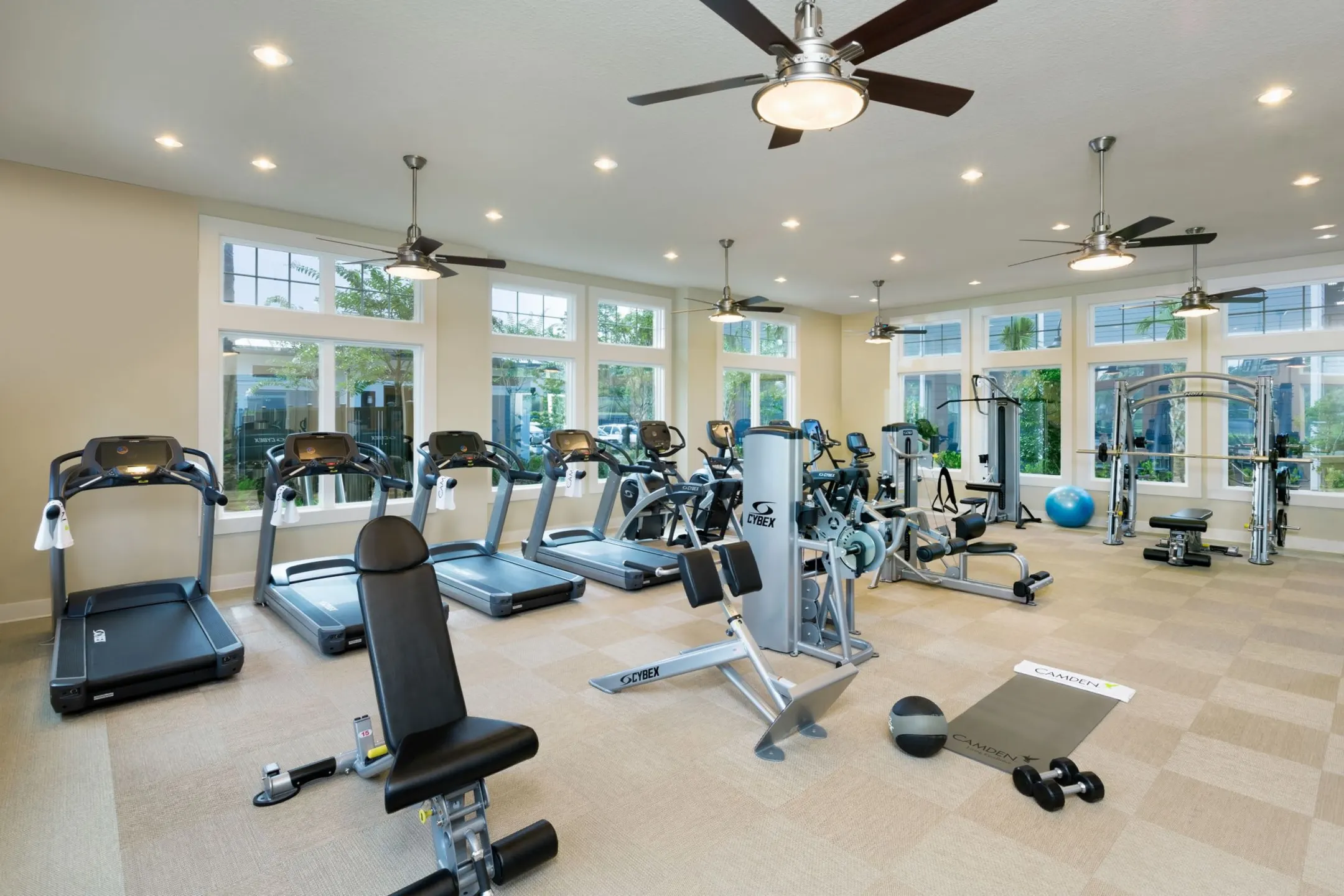 Fitness Weight Room - Camden Waterford Lakes - Orlando, FL