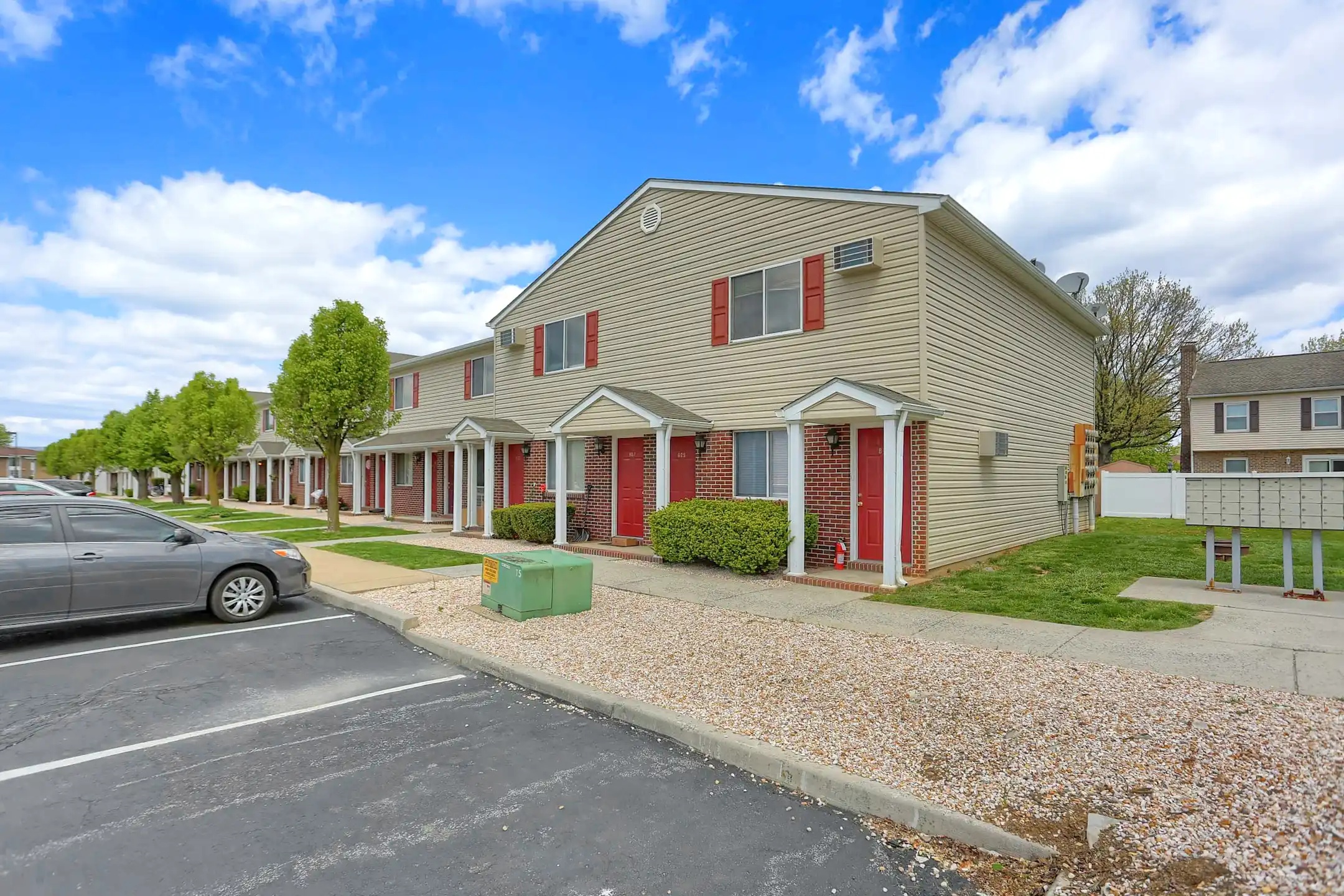 Flats of Chambersburg 755 MEADOWBROOK LN Chambersburg, PA