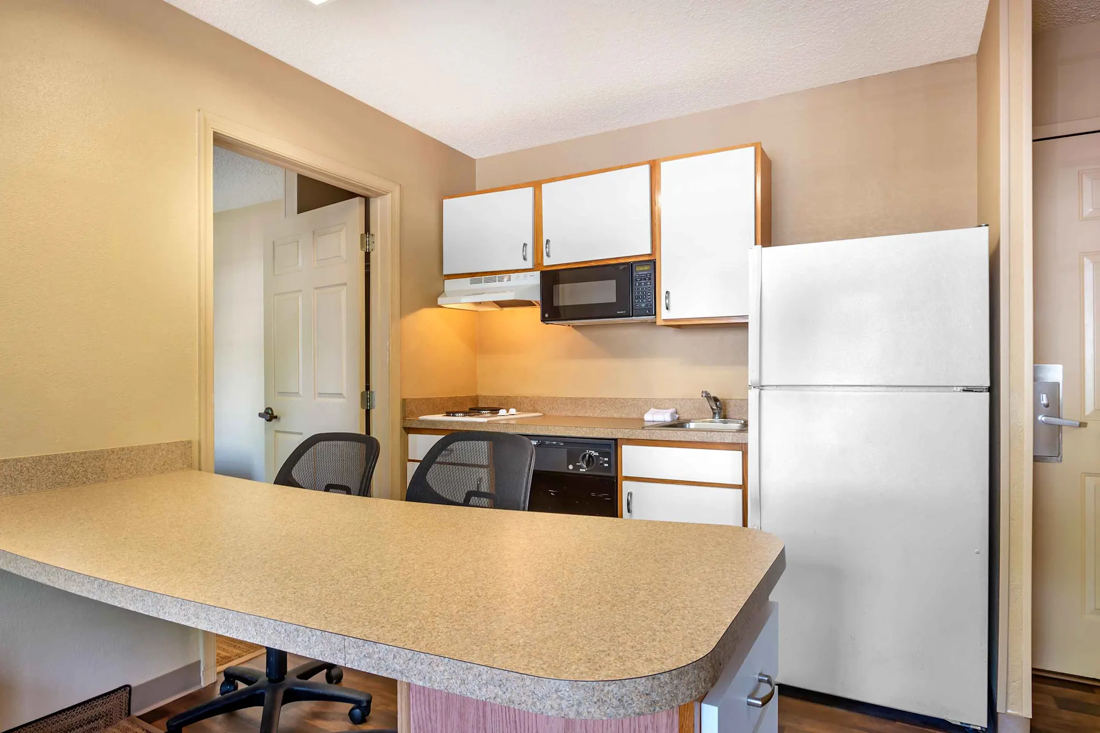 Furnished Studio Philadelphia Malvern Swedesford Rd. Apartments