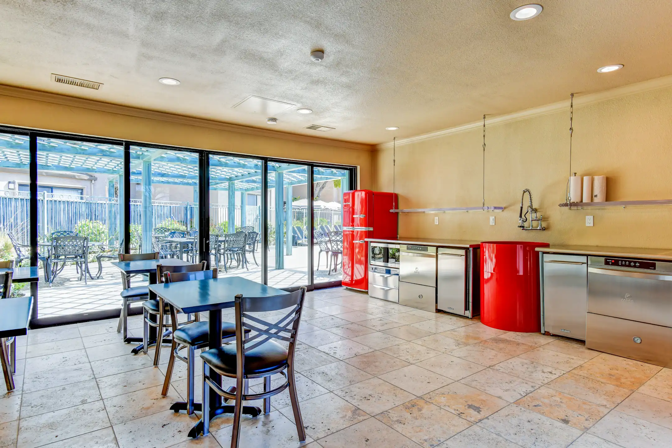 Clubhouse - Quailwood Apartments - Stockton, CA