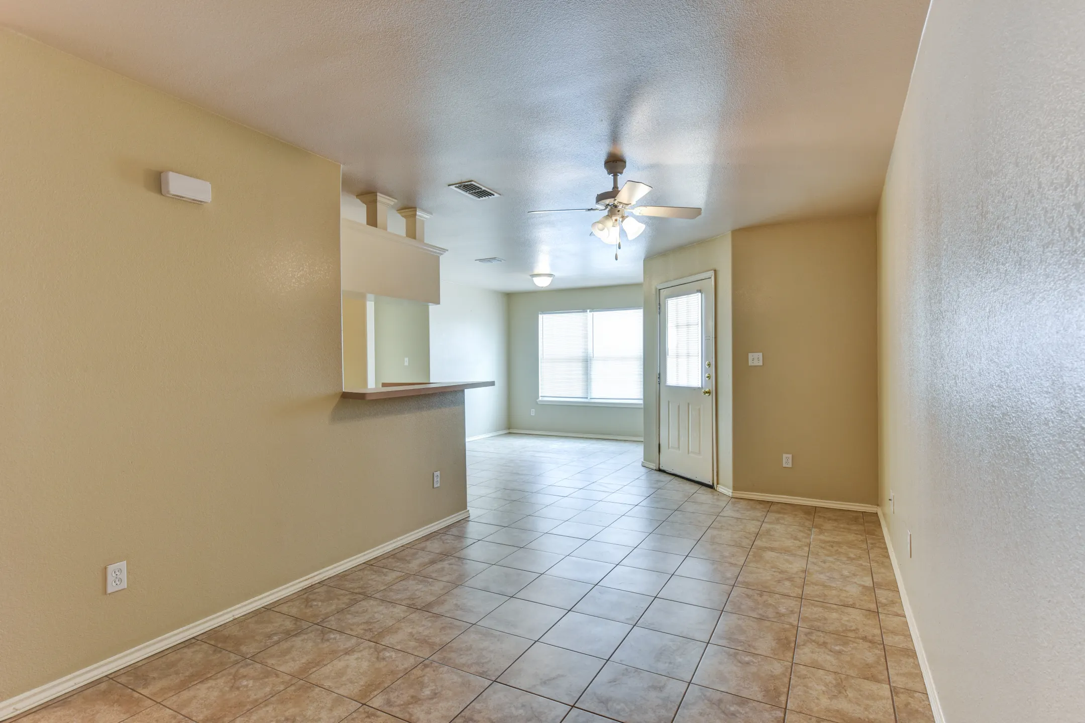 Redbud Apartments Mcallen