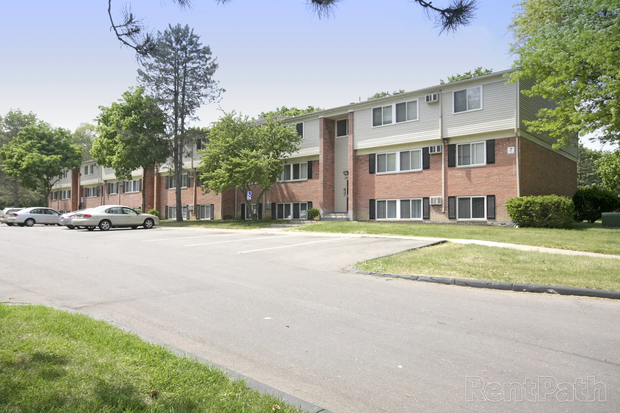 Country Meadows Apartments Apartments Ypsilanti, MI 48197