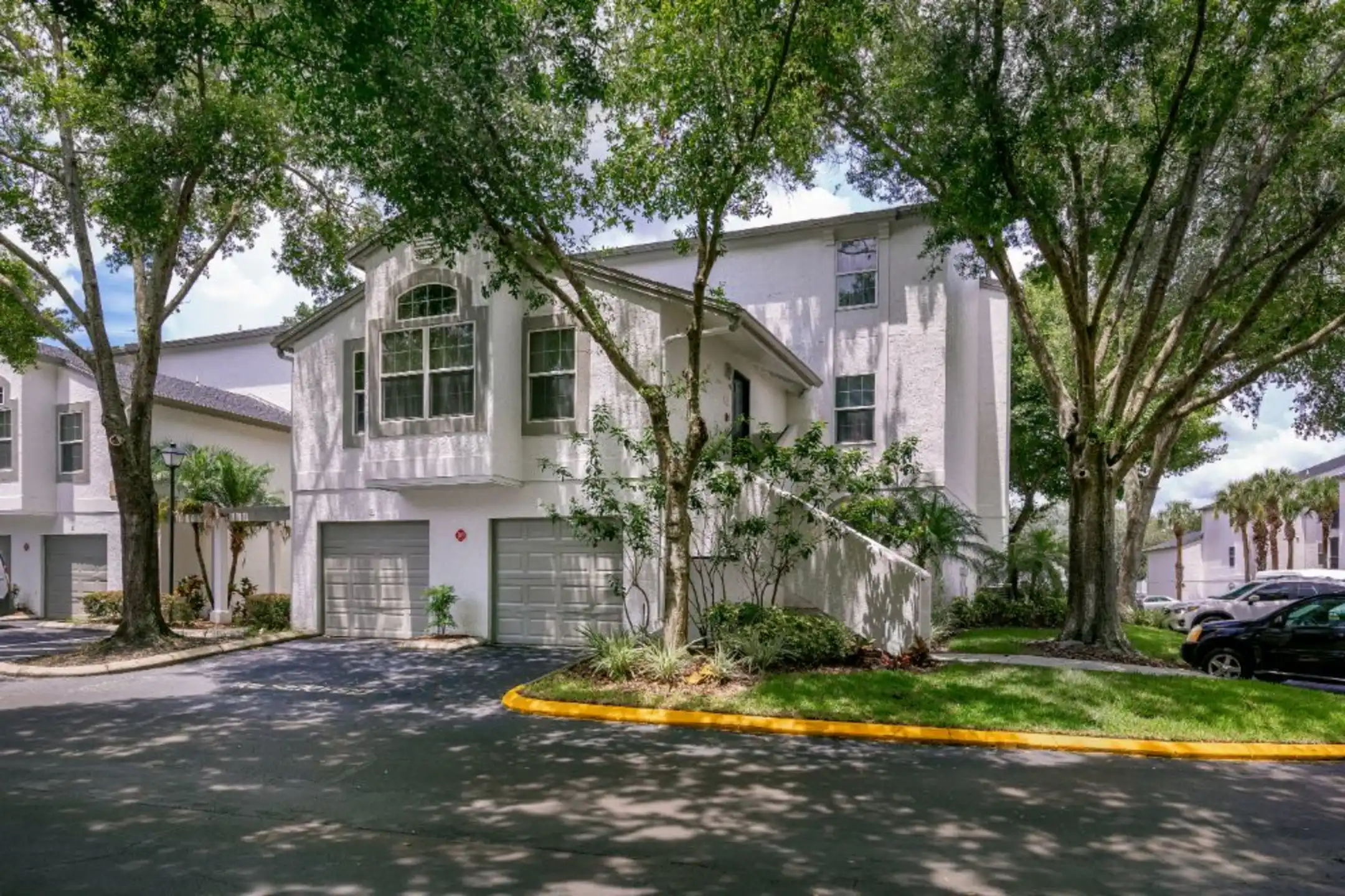 ARIUM Valencia Gardens 1601 S Kirkman Rd Orlando, FL Apartments for