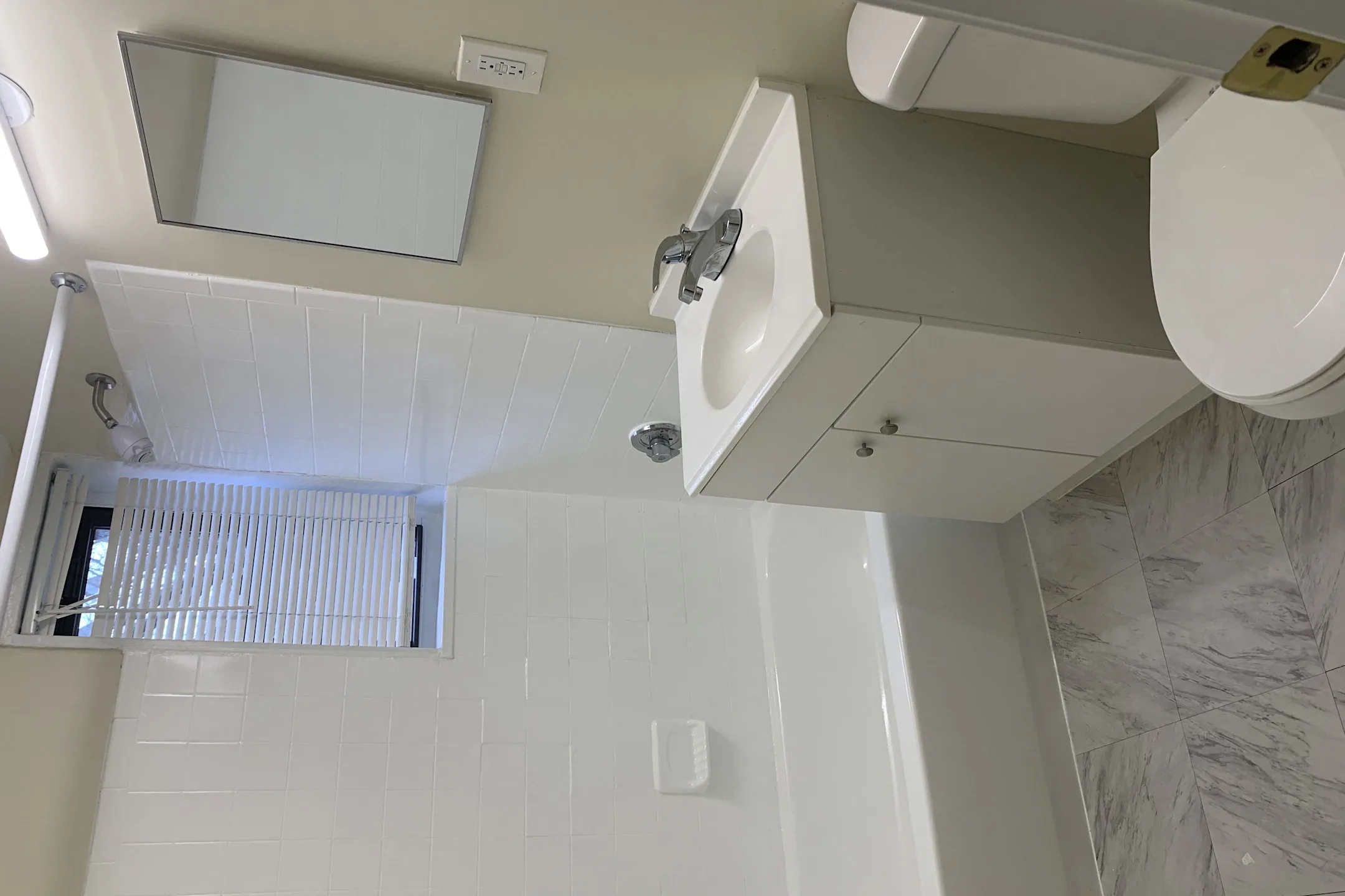 Meadowbrook Run Apartments Washington, DC 20032