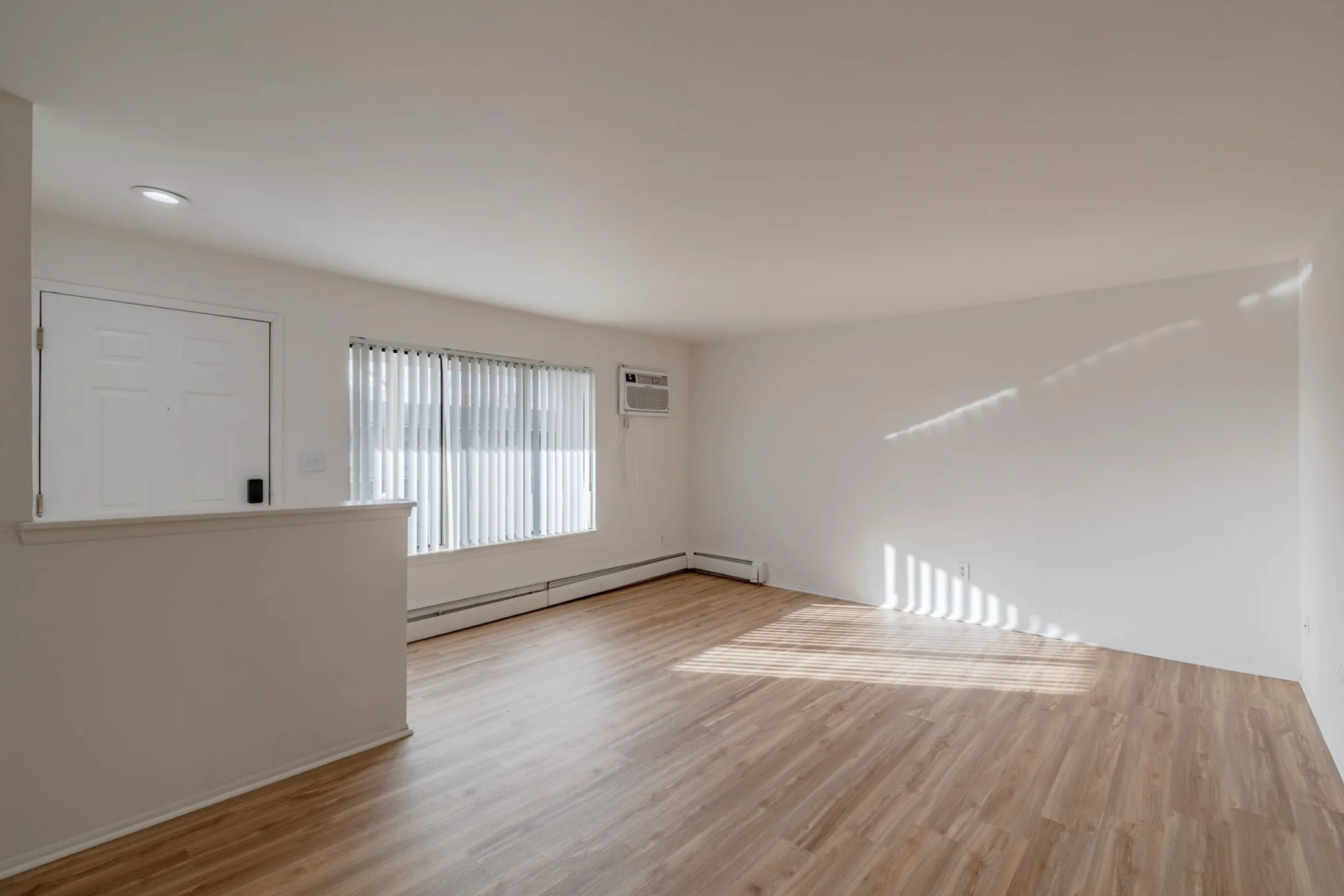 Parks at Concorde Apartments Romulus, MI 48174