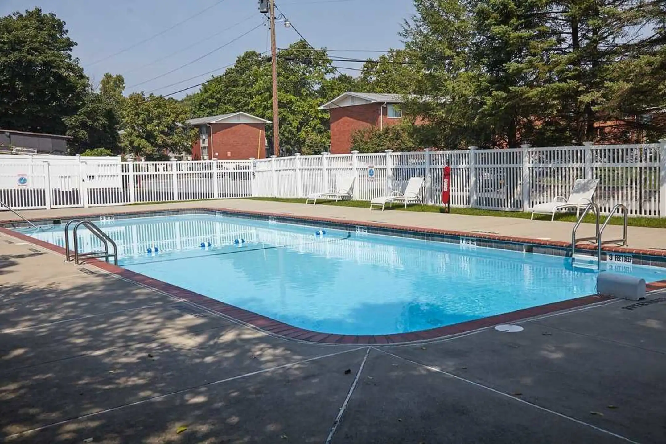 Pool - Dutchess Apartments - Poughkeepsie, NY