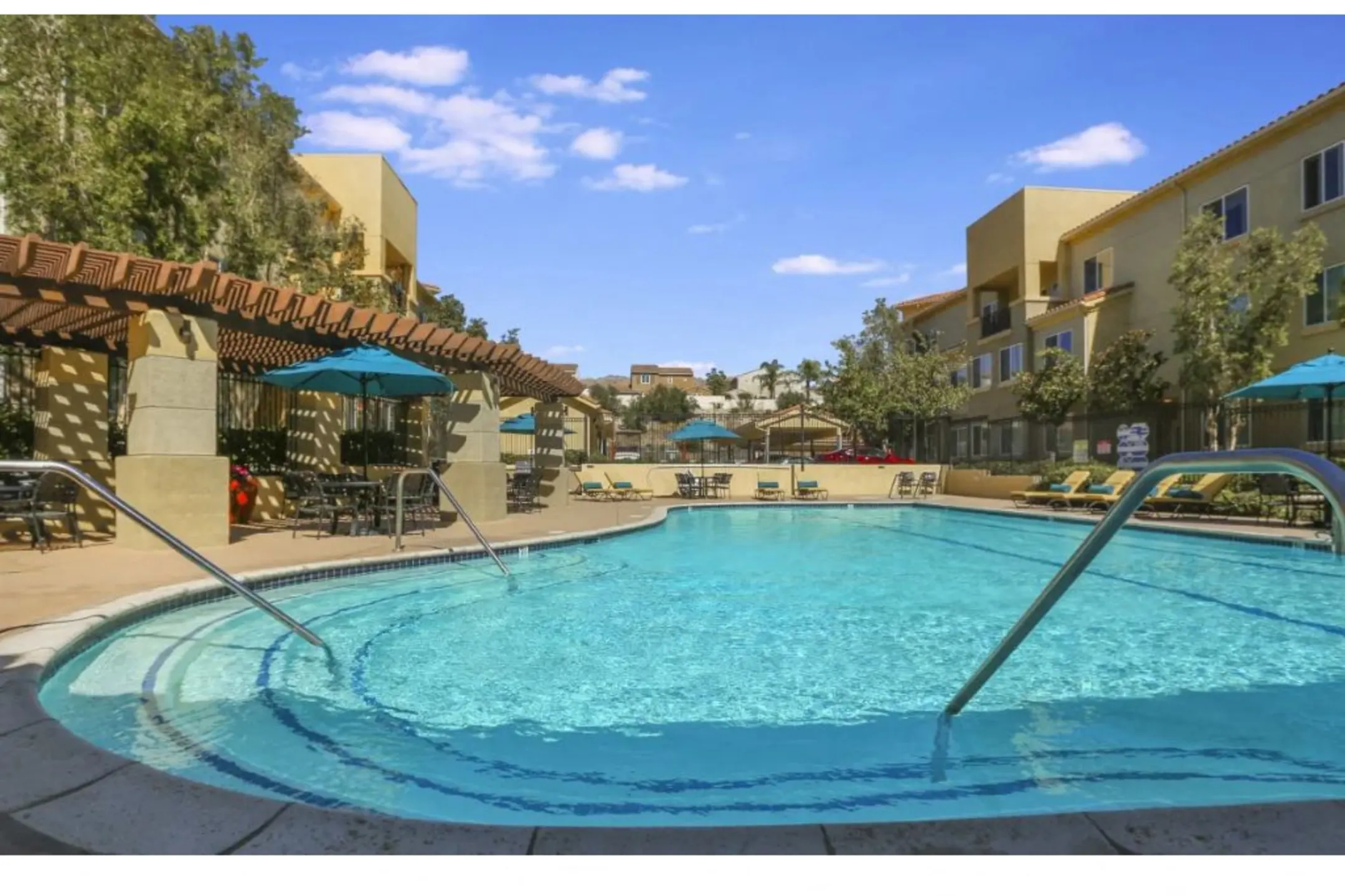 Tesoro Senior Apartments Apartments Porter Ranch, CA 91326