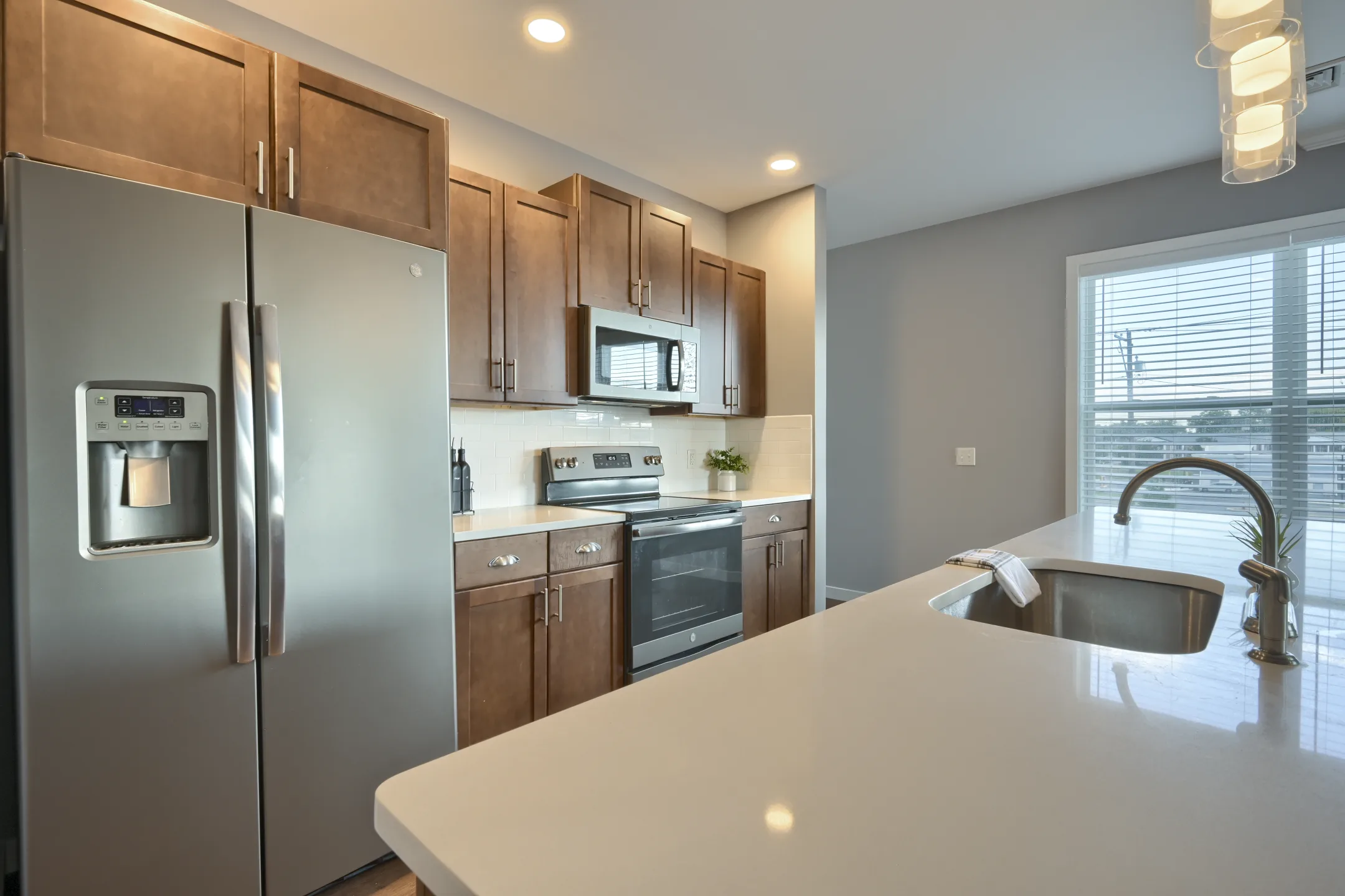 Kitchen - Centerpointe Apartments - Camp Hill, PA