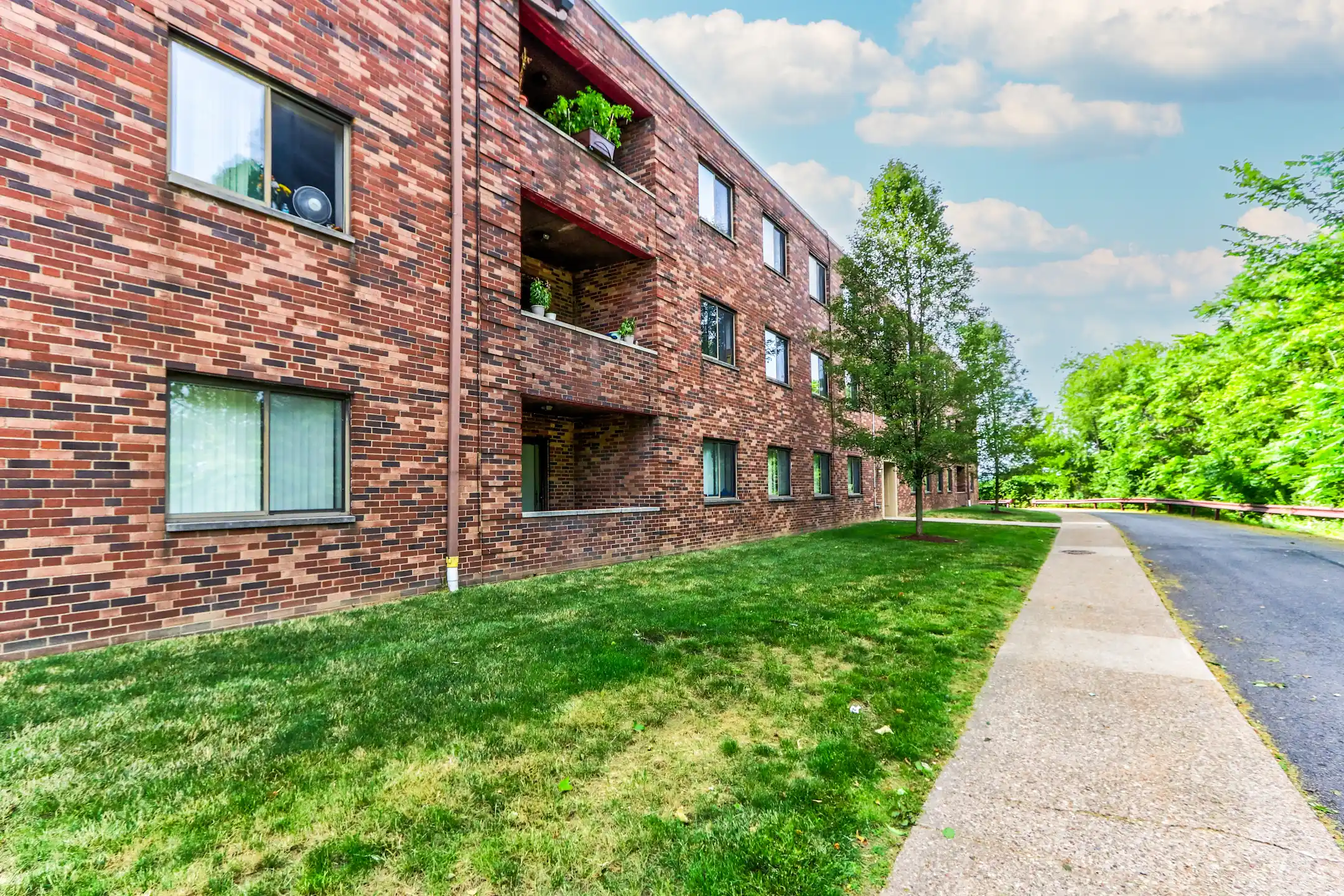 Monroeville Apartments at Birnam Wood Apartments Monroeville, PA 15146