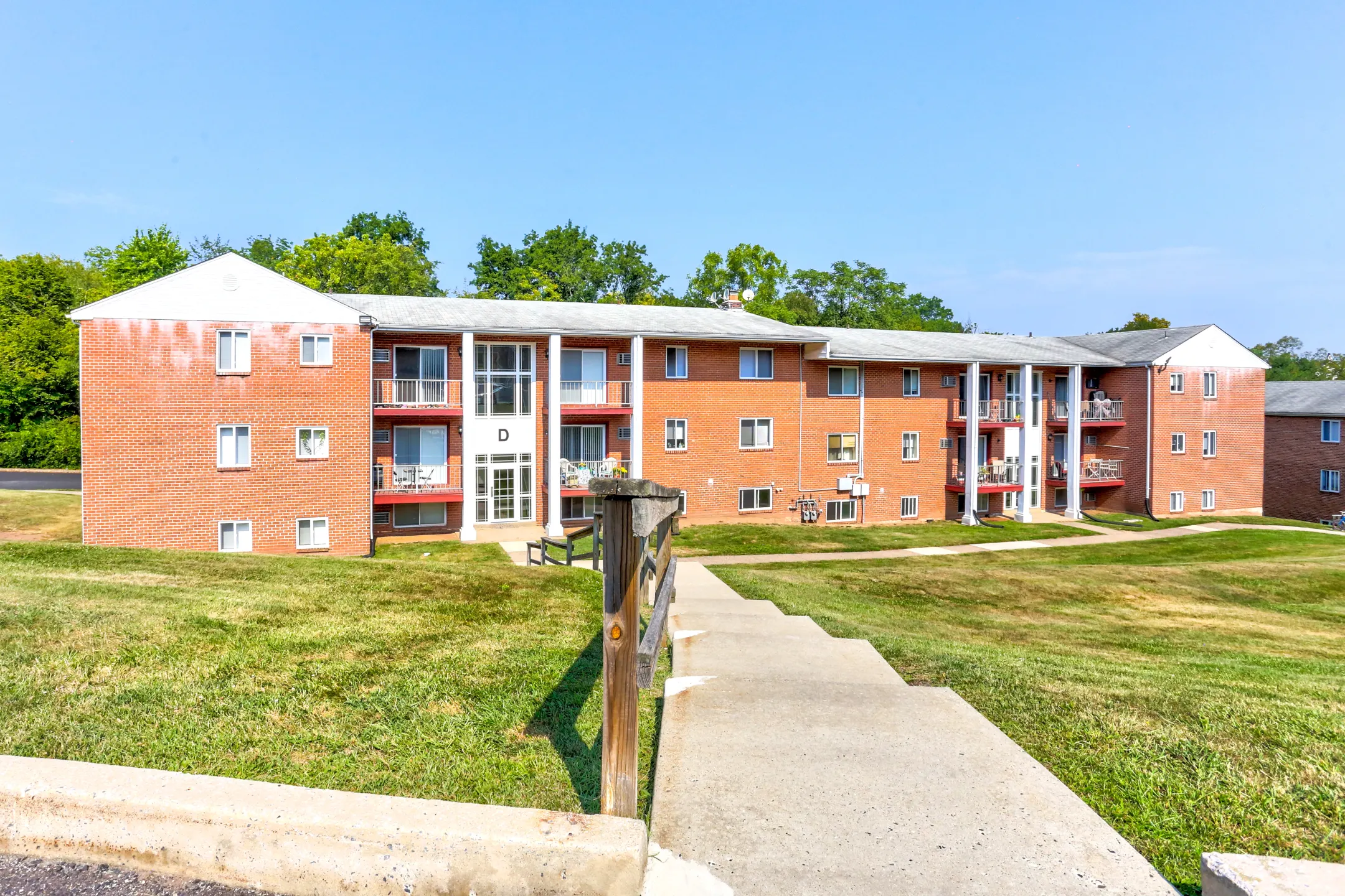 Highview Gardens 245 S Cedar St Spring City, PA Apartments for Rent