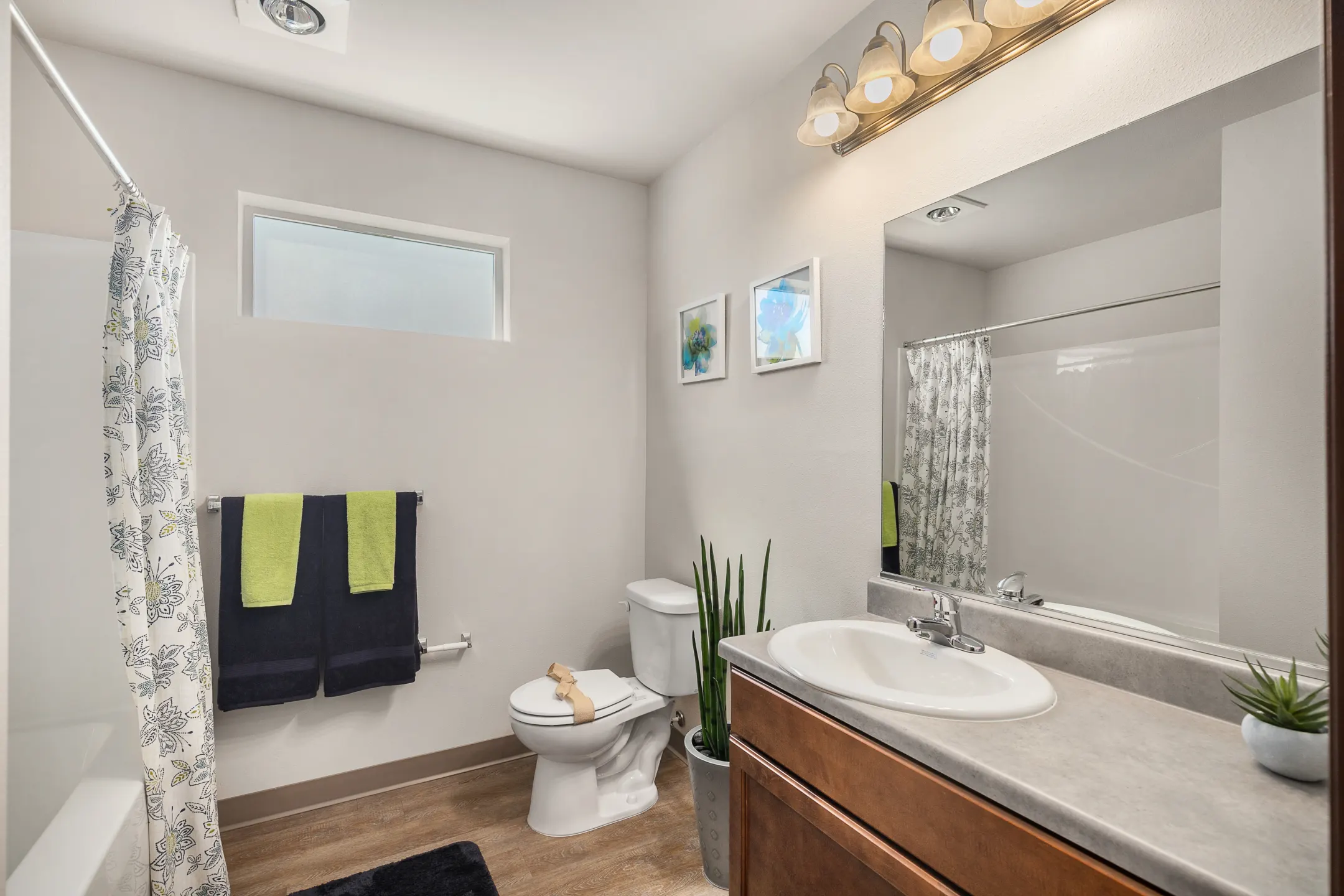 Bathroom - Blue Point Apartments - Spokane, WA