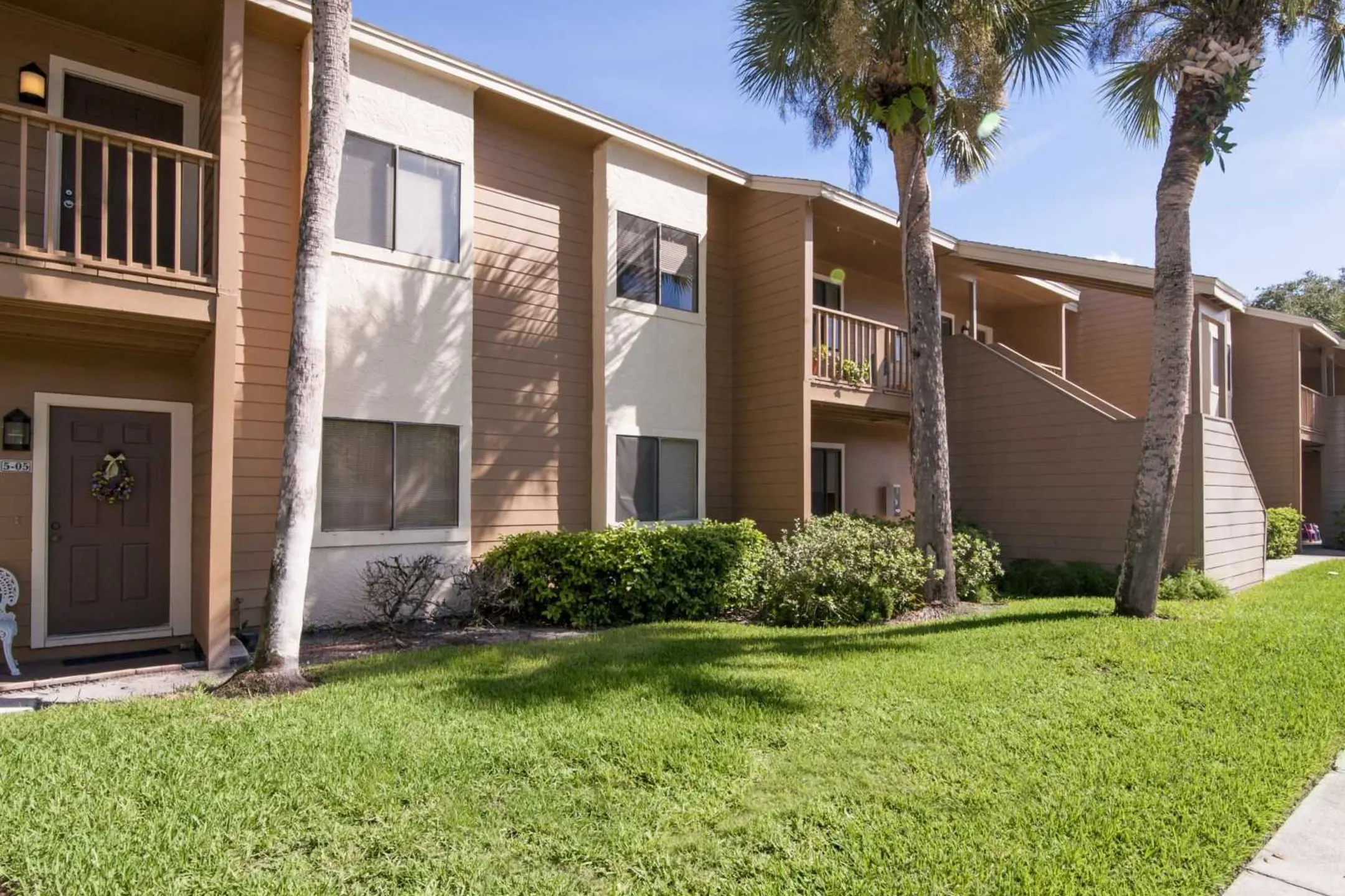 Courtyard On The Green - 2700 Croton Rd | Melbourne, FL Apartments for ...