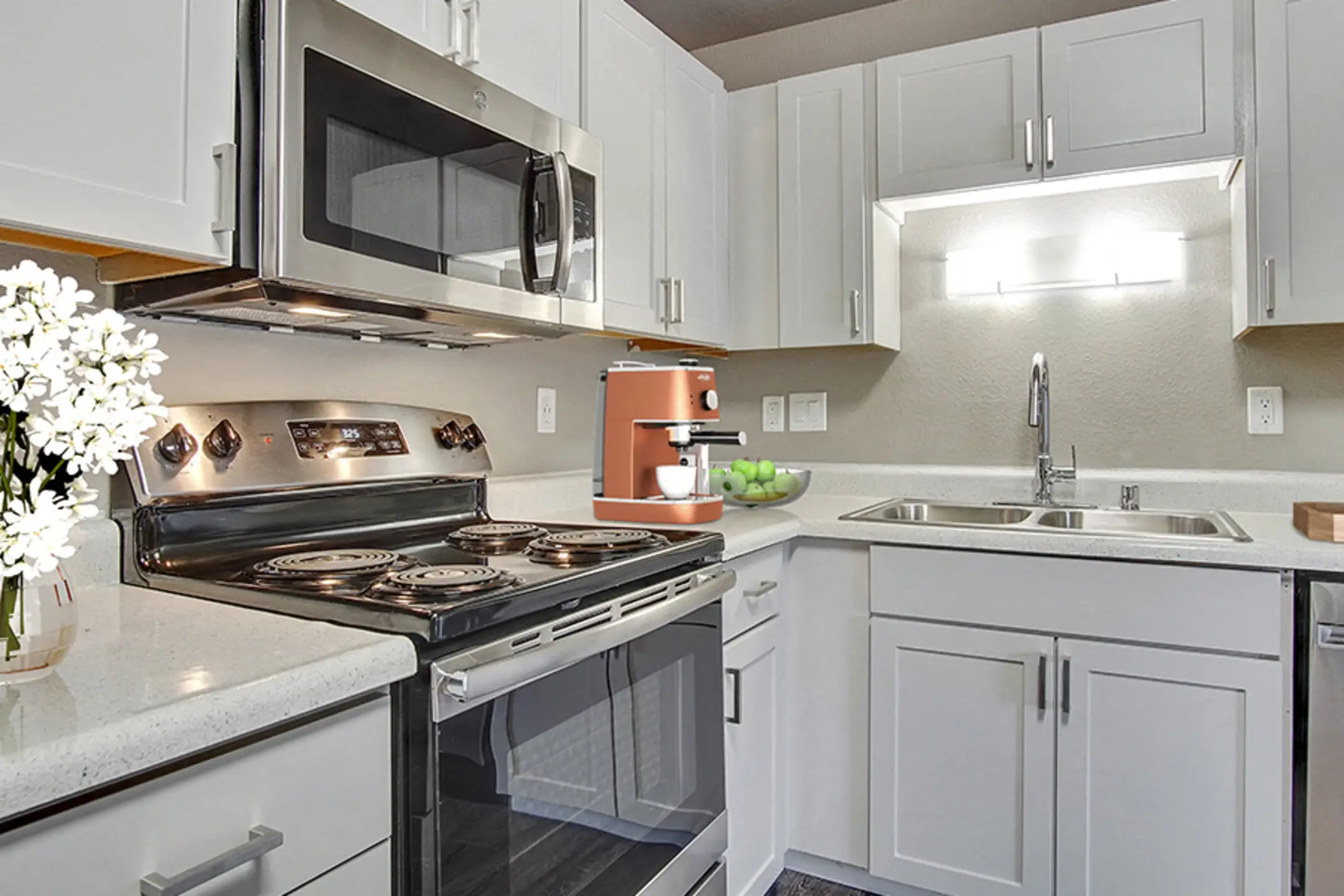Kitchen - The Aurora - Sparks, NV