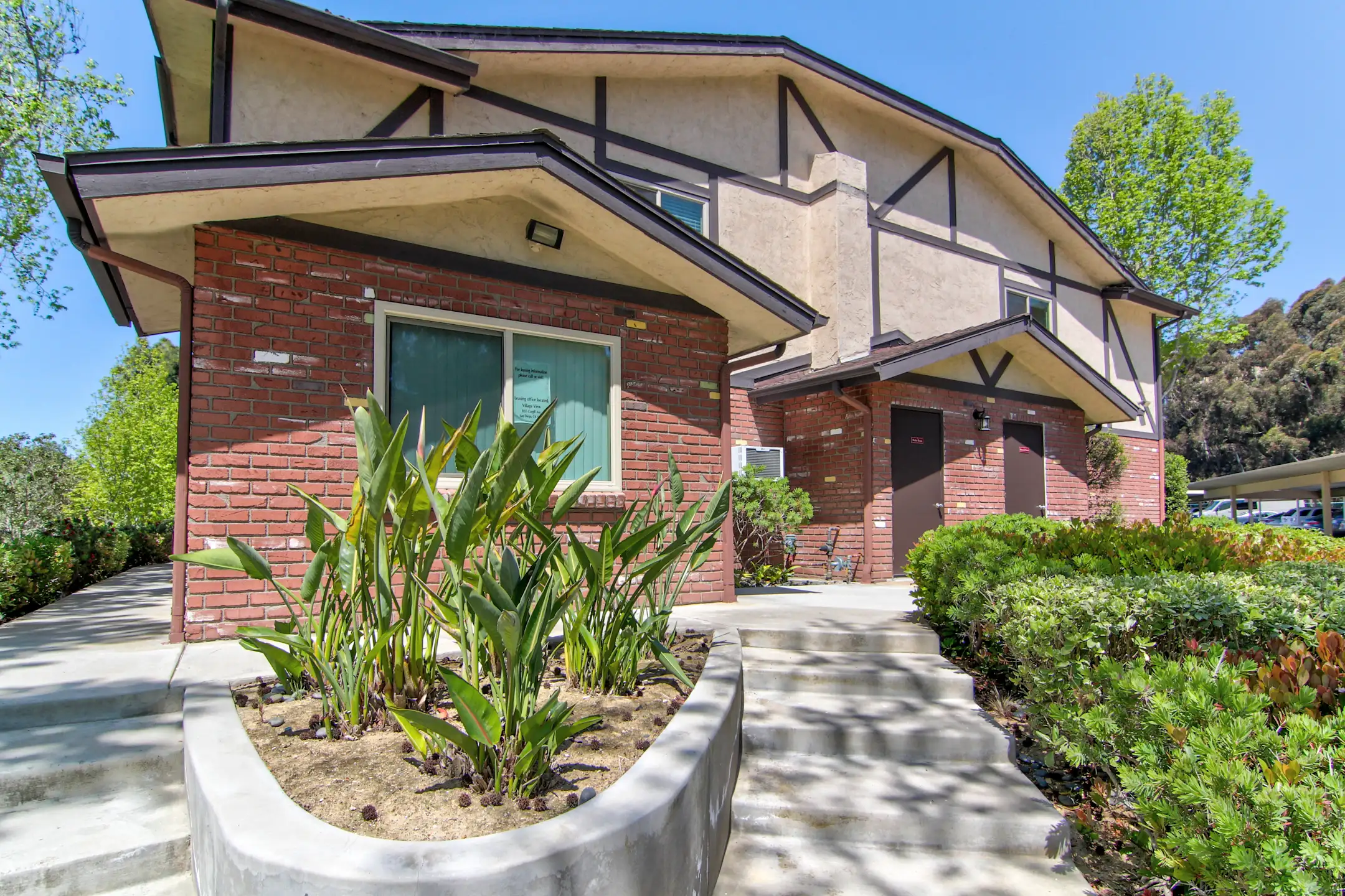 La Jolla View Apartments San Diego, CA 92122