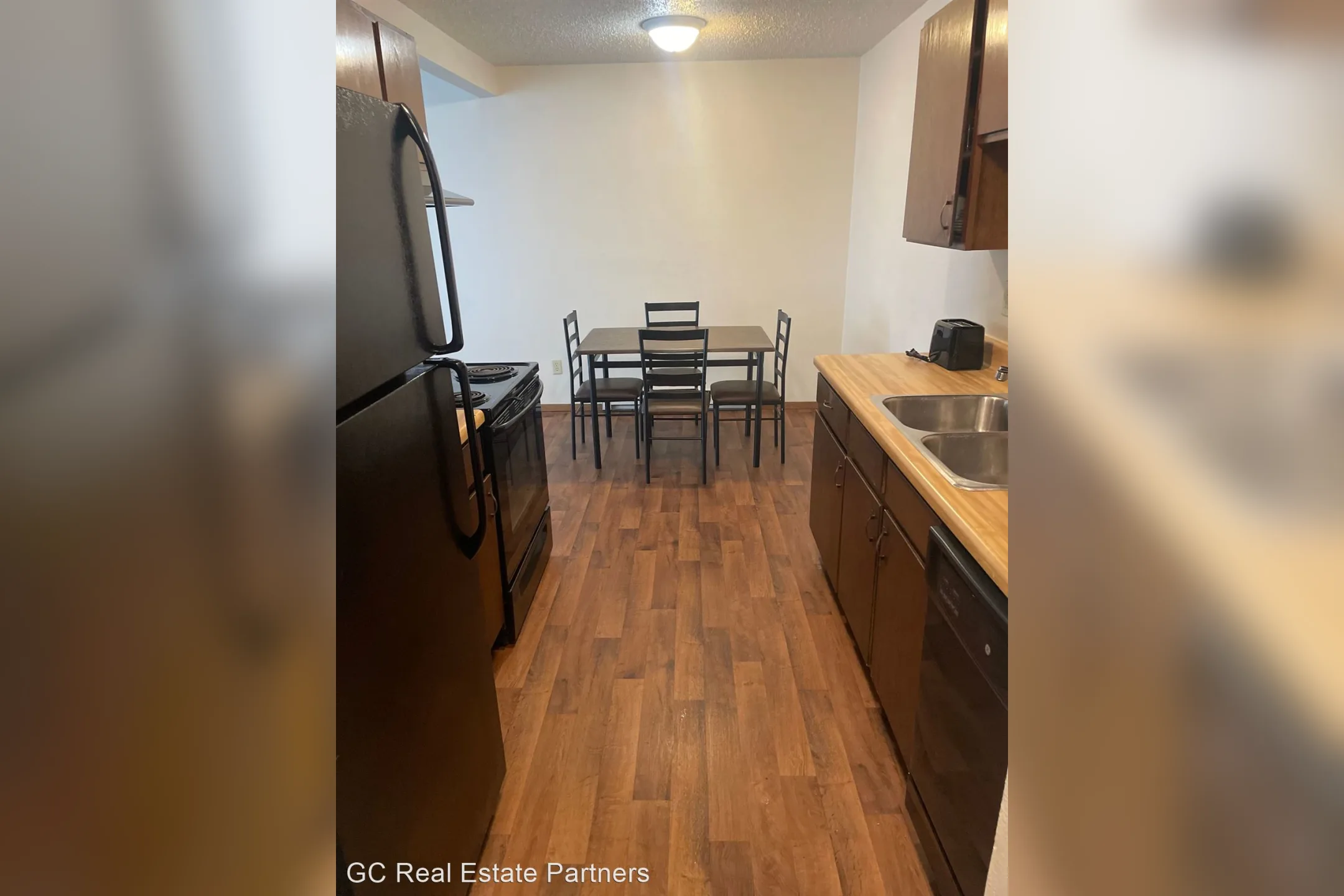 Dining Room - City Walk Apartments - Dickinson, ND