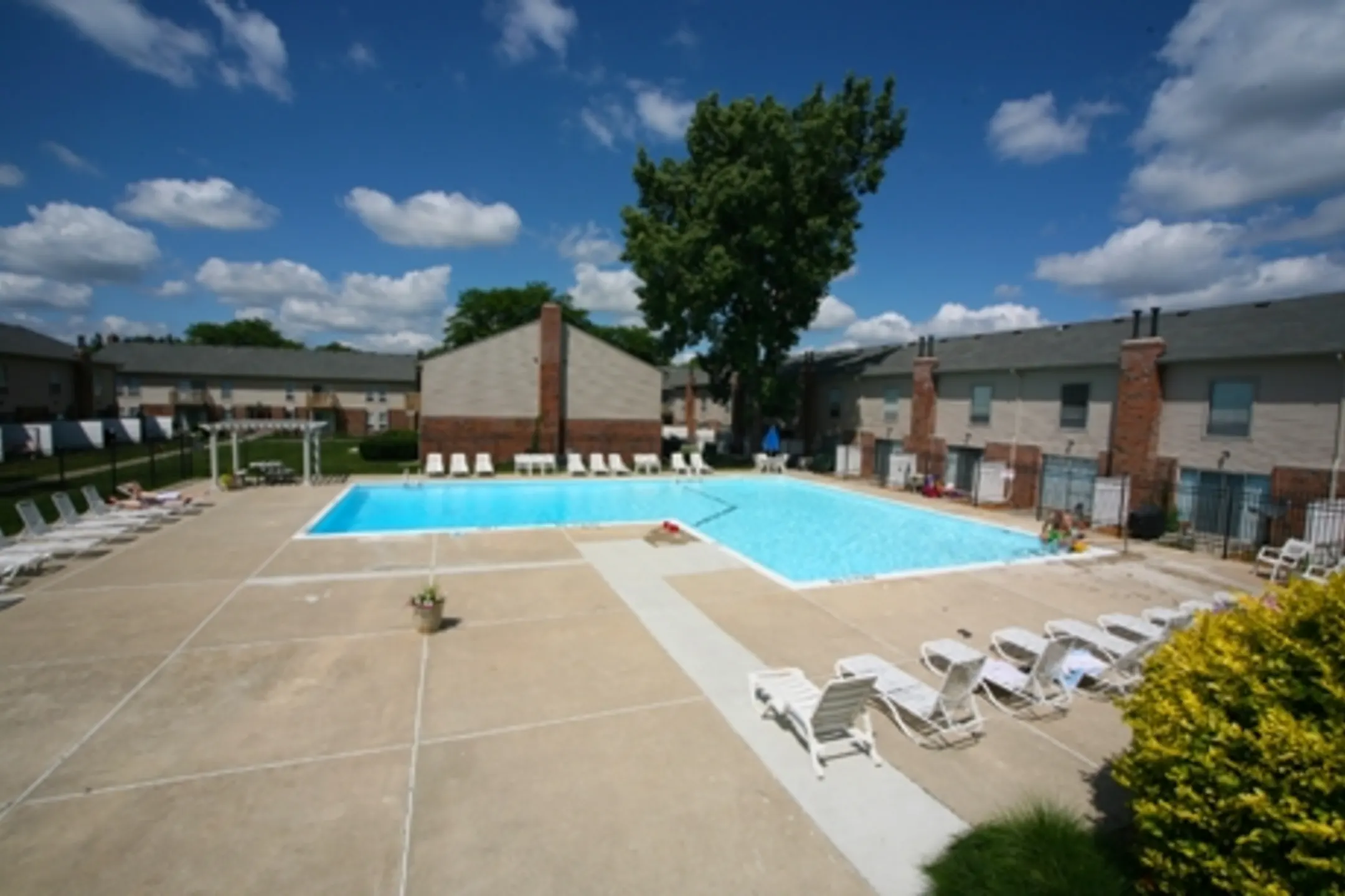 Grand Oaks Apartments Apartments Grand Blanc, MI 48439