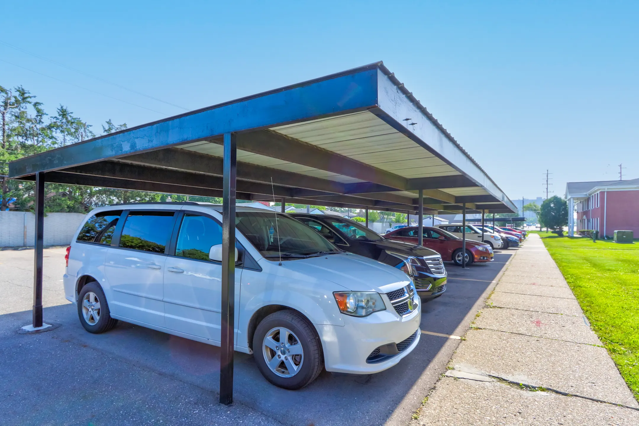 Centerline Plaza Apartments 25005 Lawrence Center Line, MI