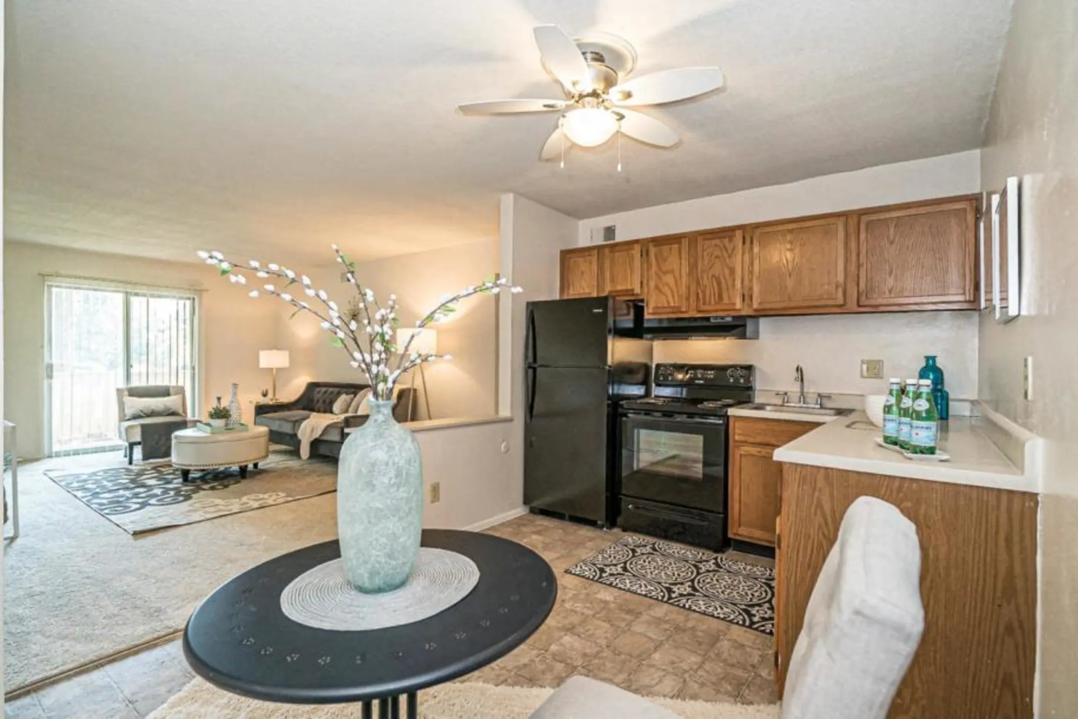 Bennington Heights Apartments - Saint Louis, MO 63146