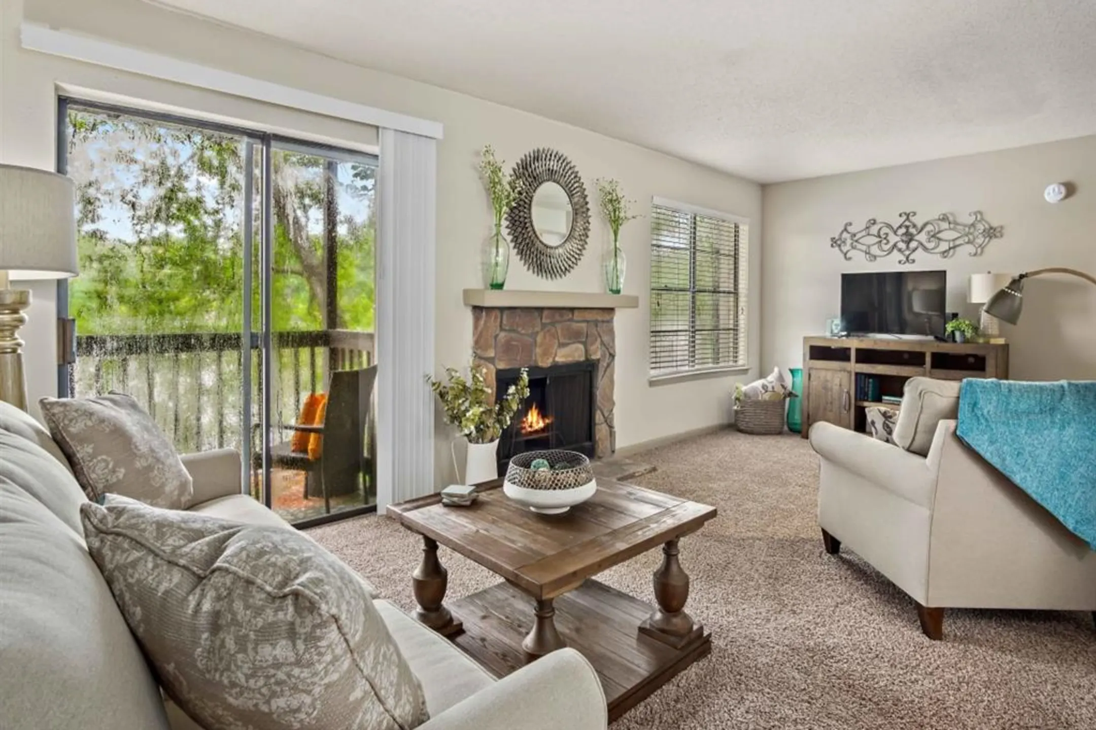 Grande Pointe Apartment Homes 133 Lake Front Dr Daphne, AL