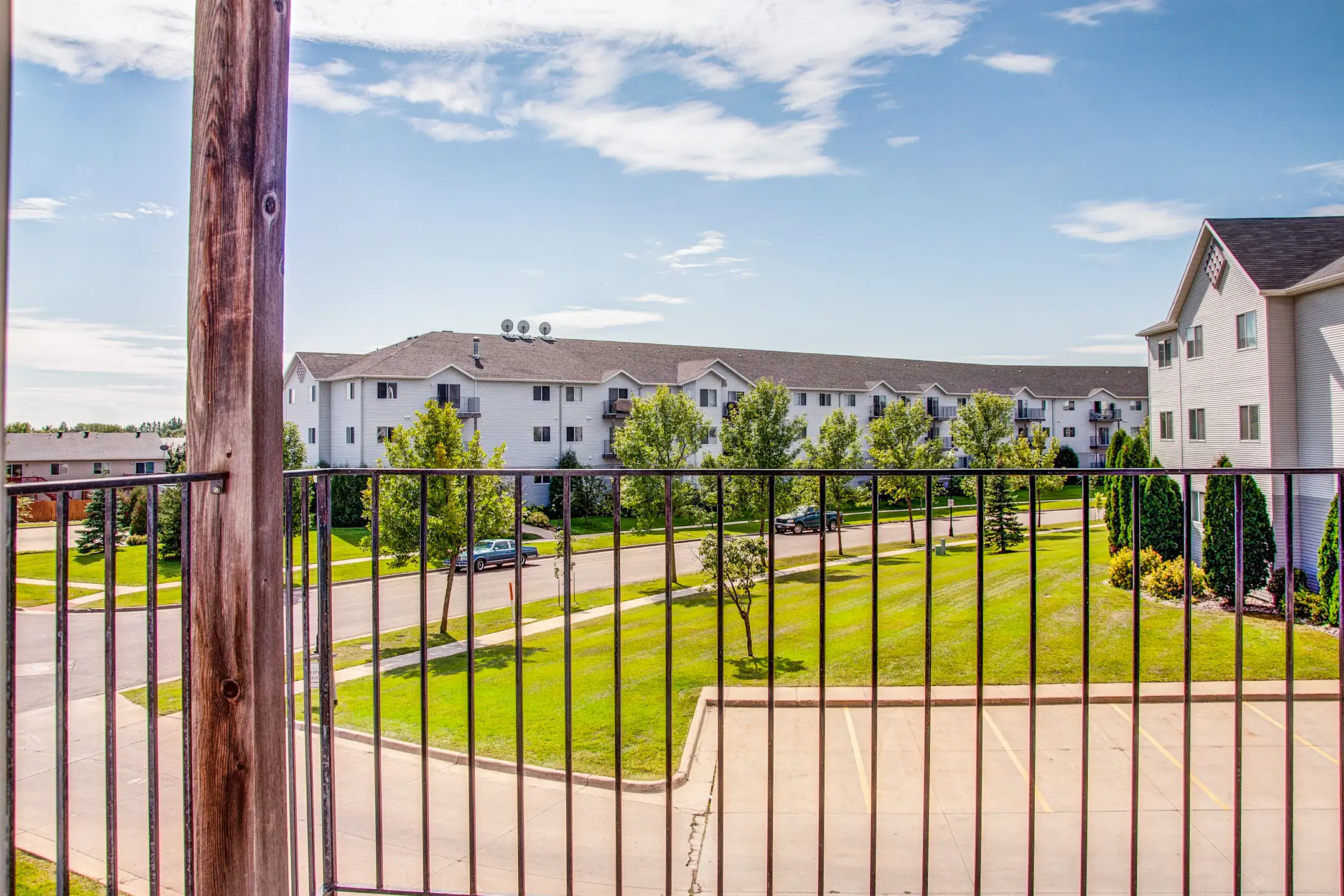 Dakota Park Apartments 3001 34th Ave S Fargo, ND Apartments for