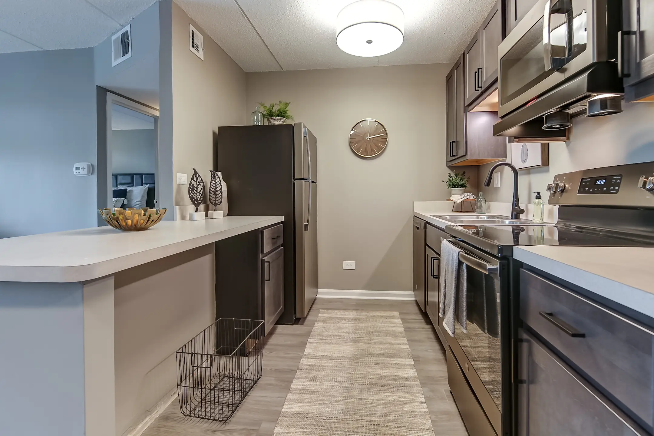 Foxboro Apartments 470 Foxboro Dr Wheeling, IL Apartments for Rent