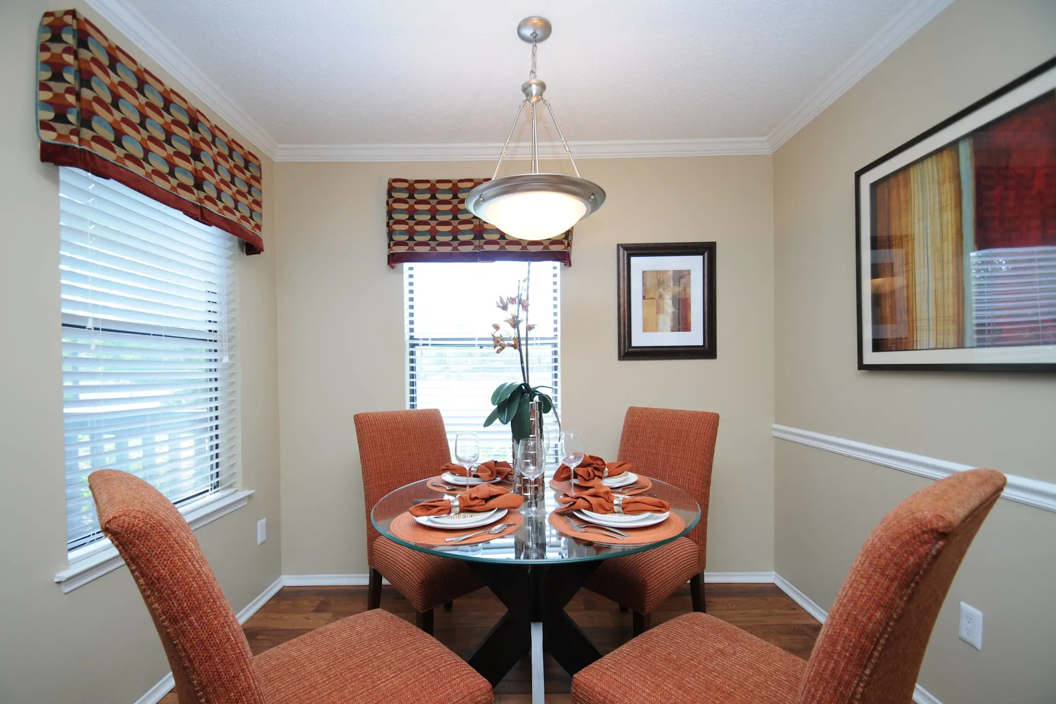 Dining Room - The District At Hamilton Place Apartments - Chattanooga, TN
