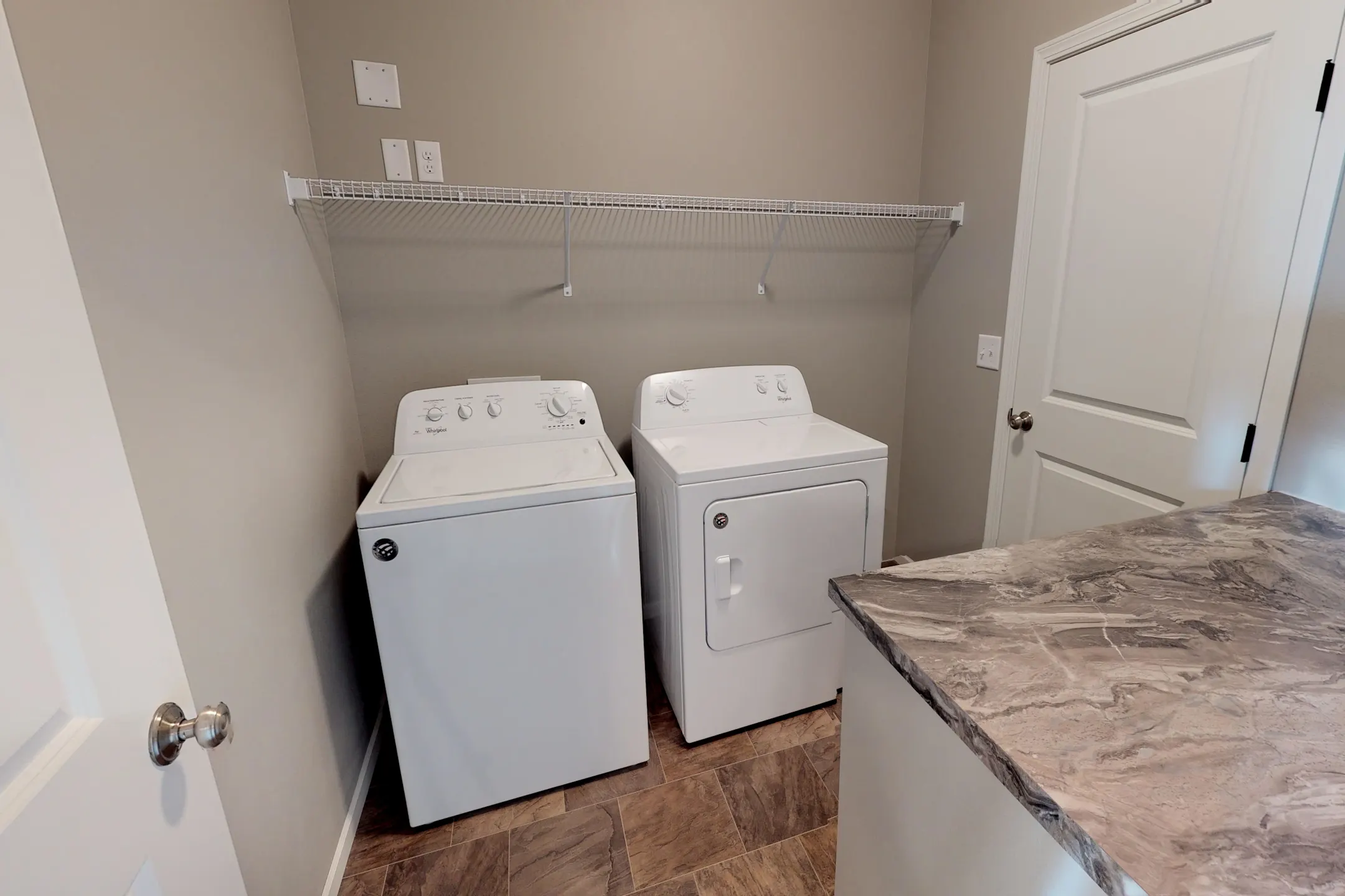 Cascade Townhomes - Mandan, ND