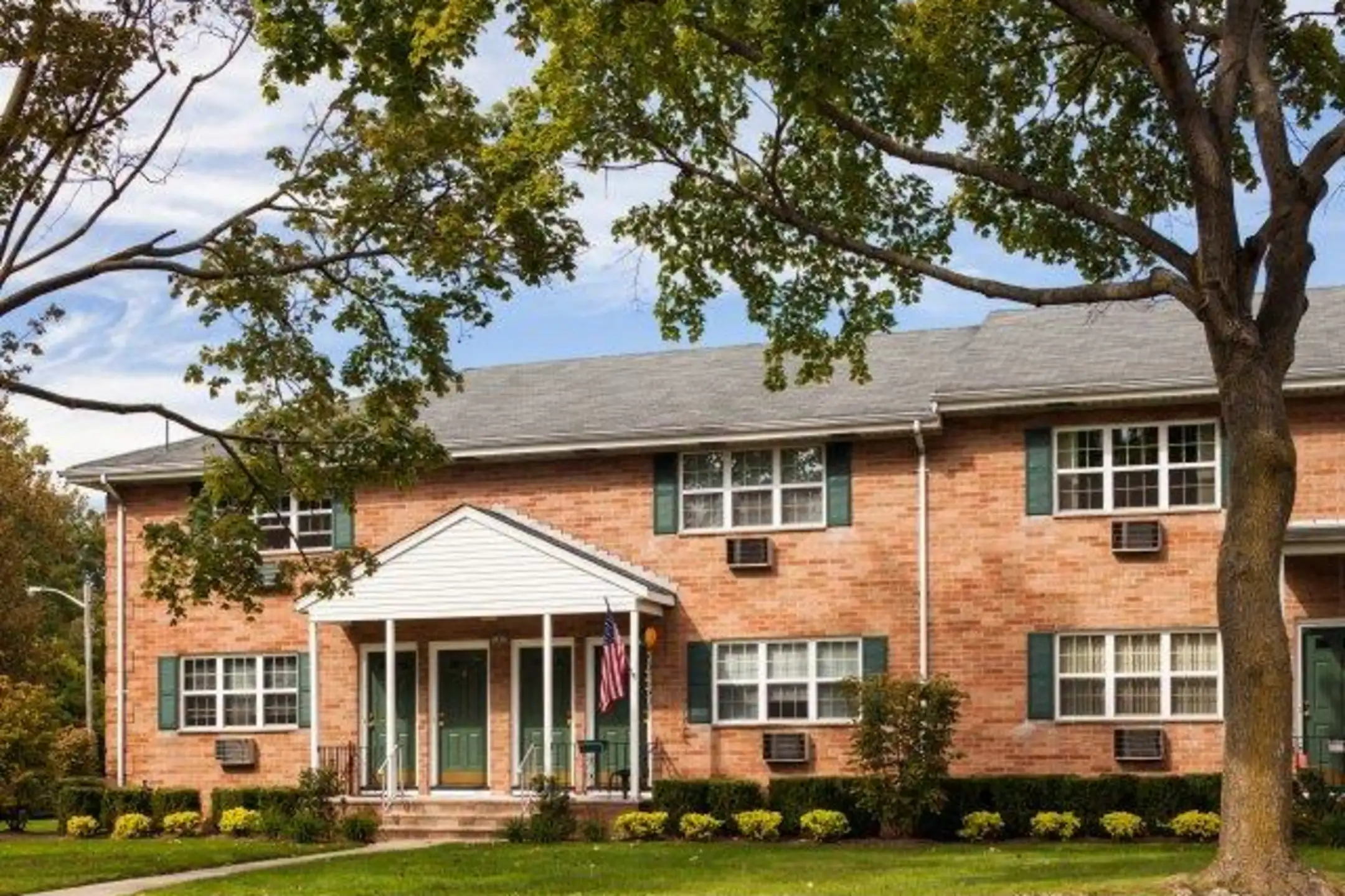 Dorchester Manor