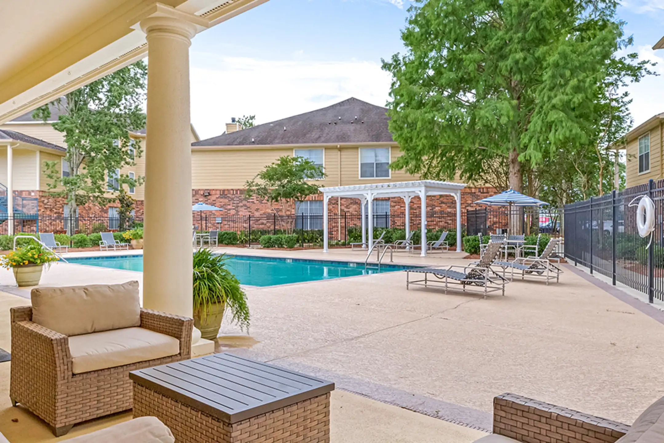 Spring Brook Apartment Homes Apartments Baton Rouge, LA 70817