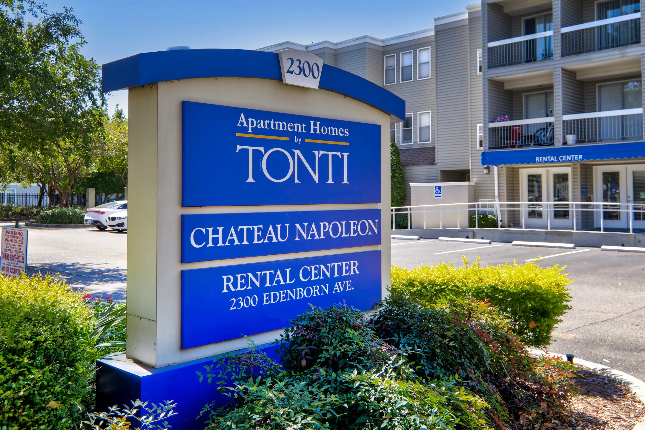 Chateau Napoleon 2300 Edenborn Ave Metairie, LA Apartments for Rent