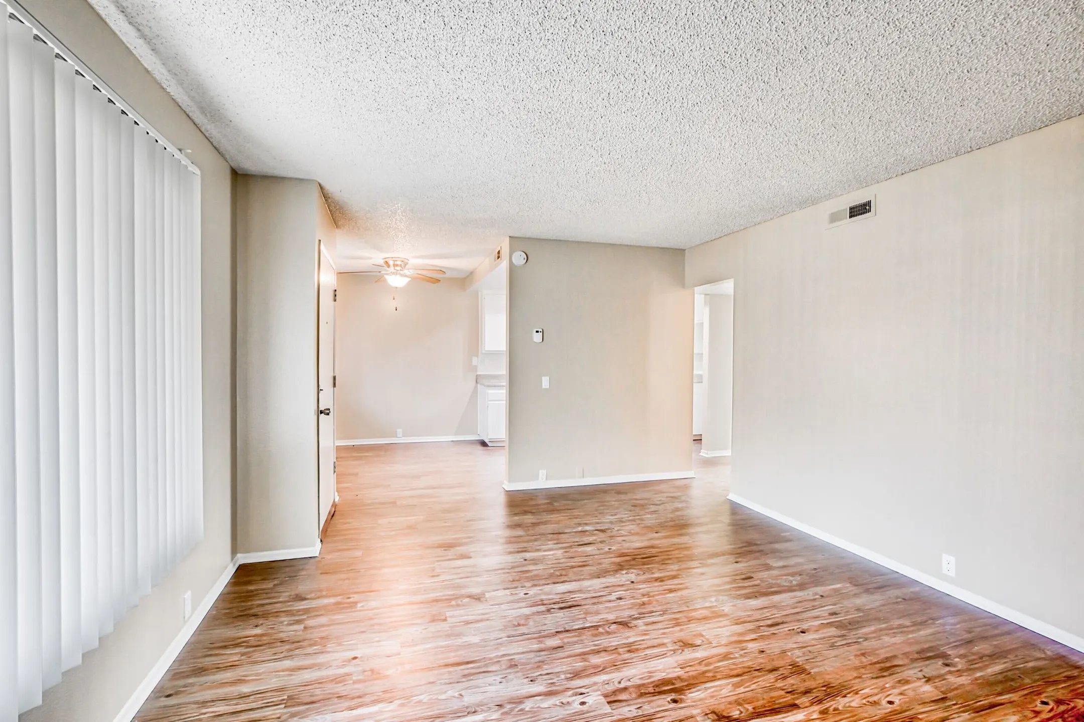 Park Plaza Apartments Bellflower, CA 90706