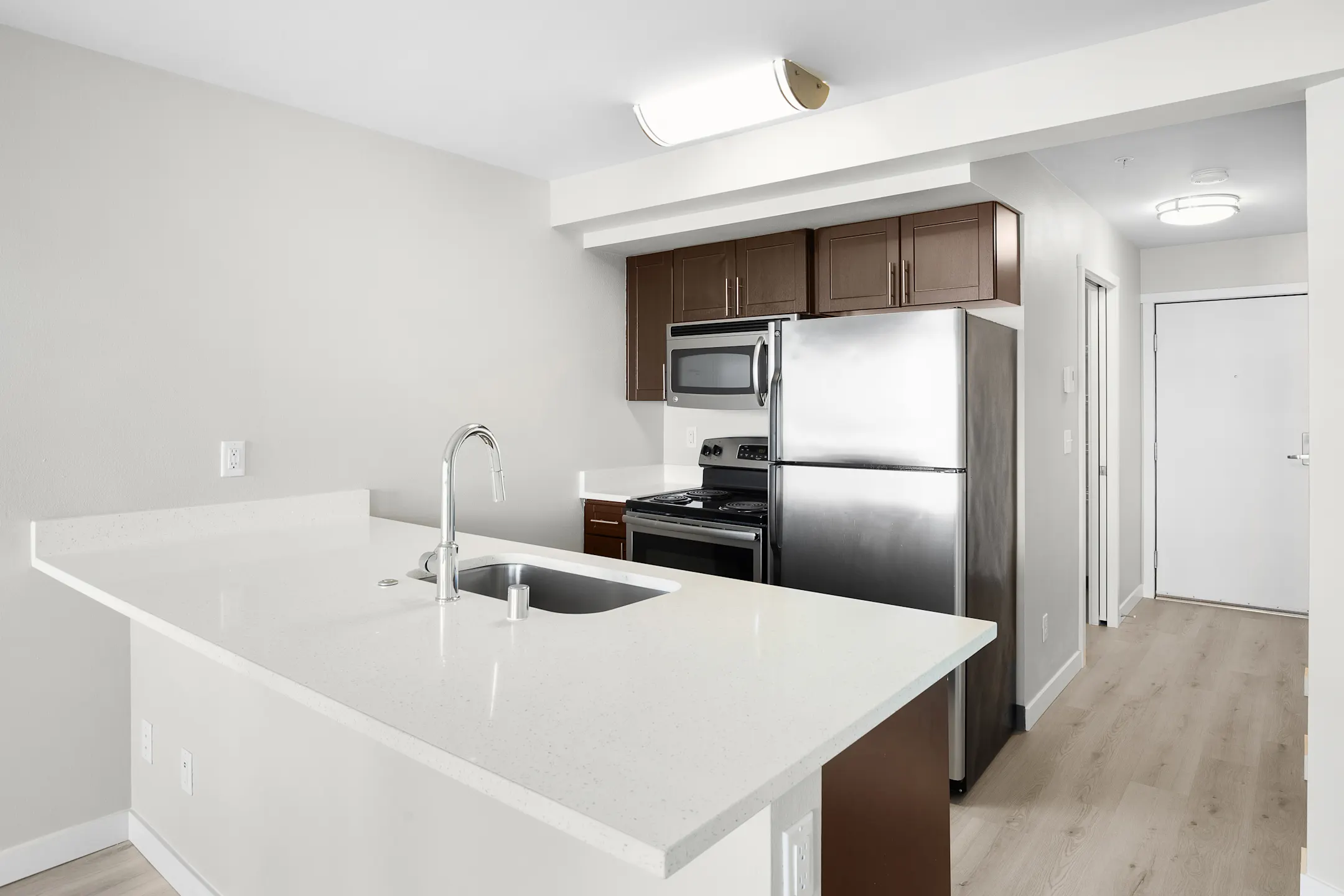 999 Hiawatha 999 Hiawatha Pl S Seattle, WA Apartments for Rent Rent.